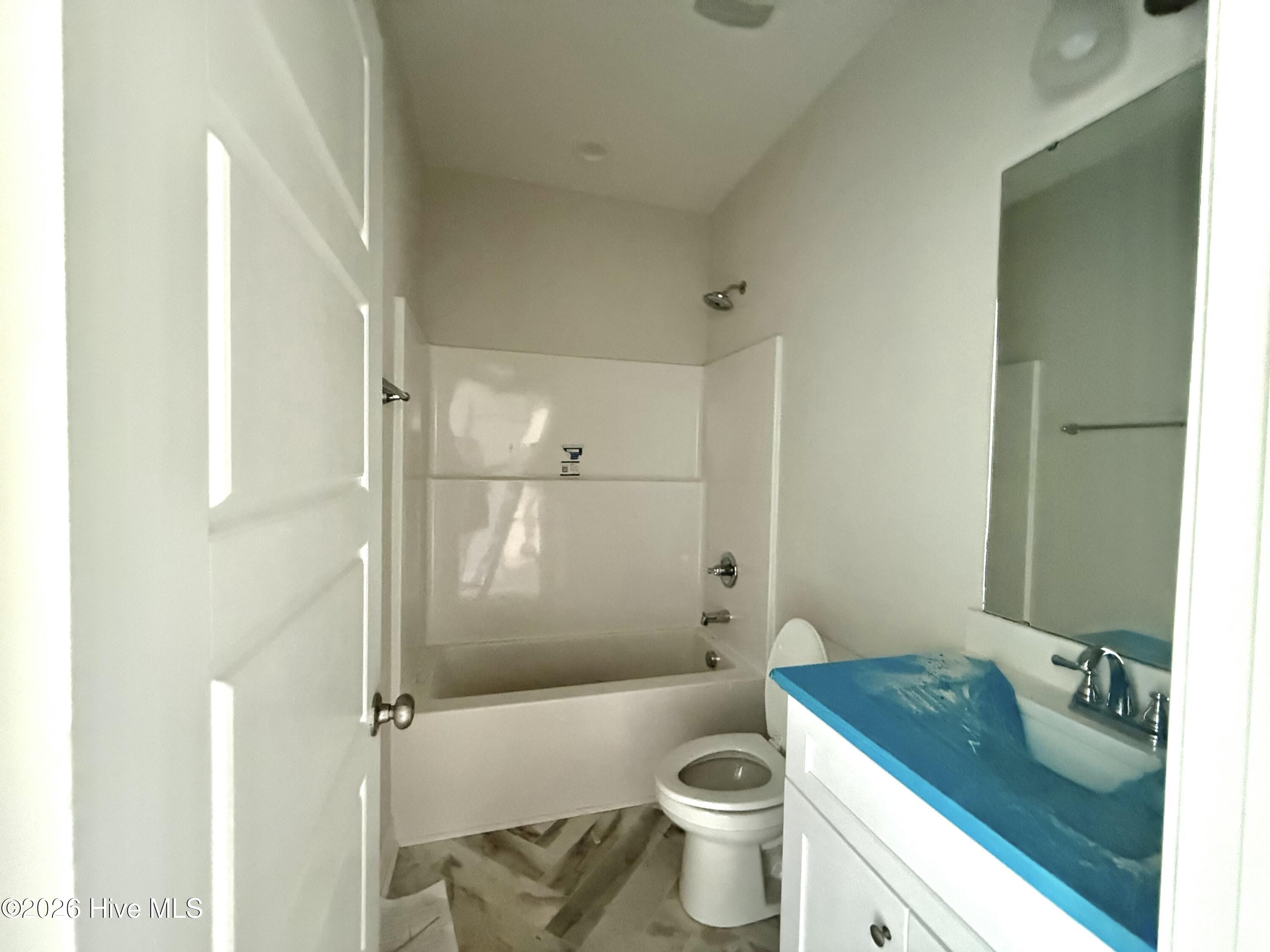 3050 Caroline Avenue Property Photo 13
