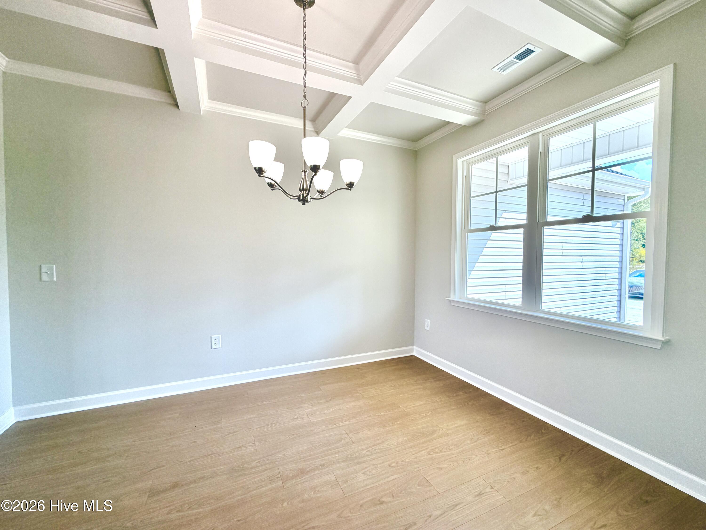 3050 Caroline Avenue Property Photo 14