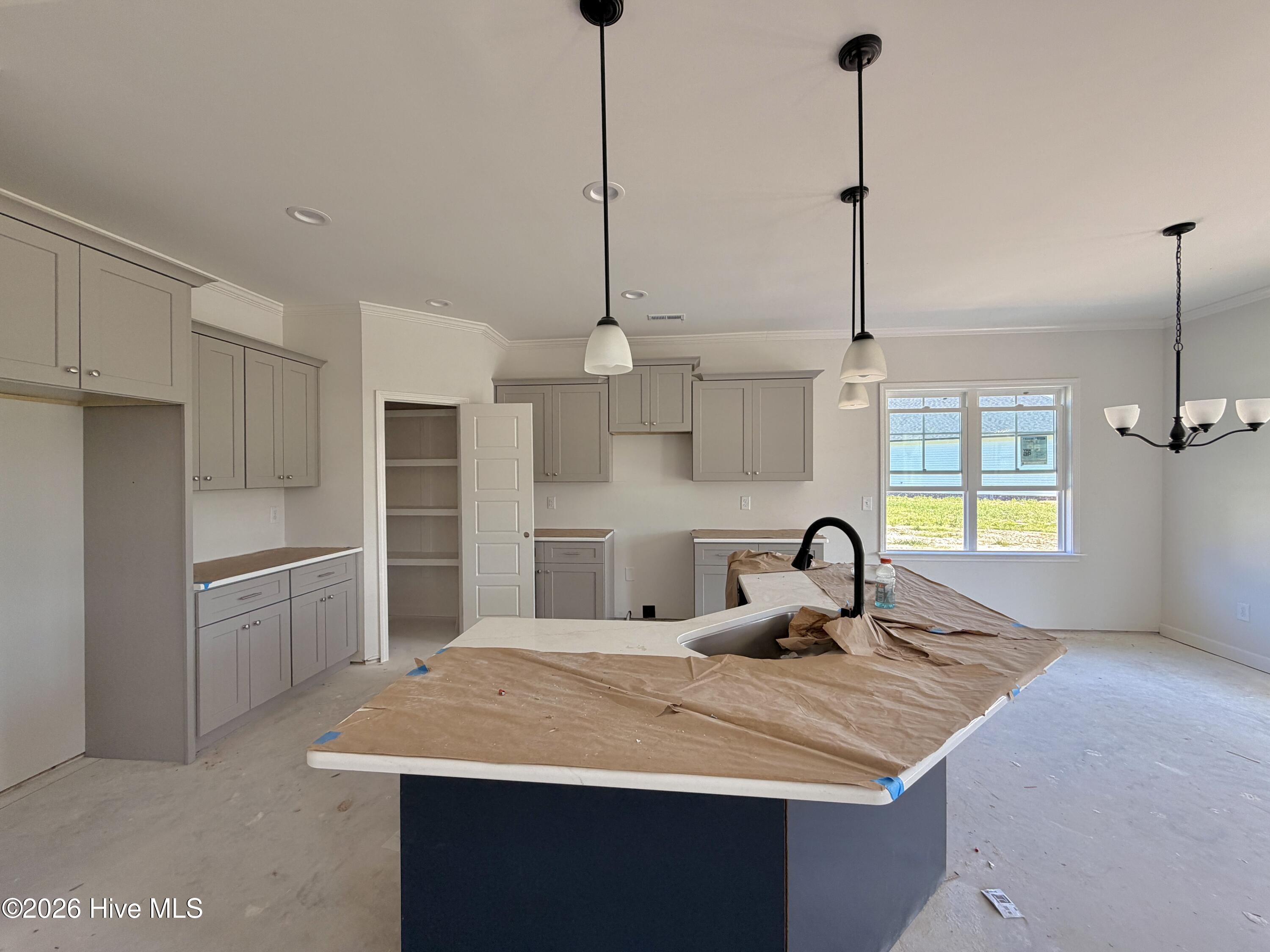 3717 Chatsworth Drive Property Photo 2