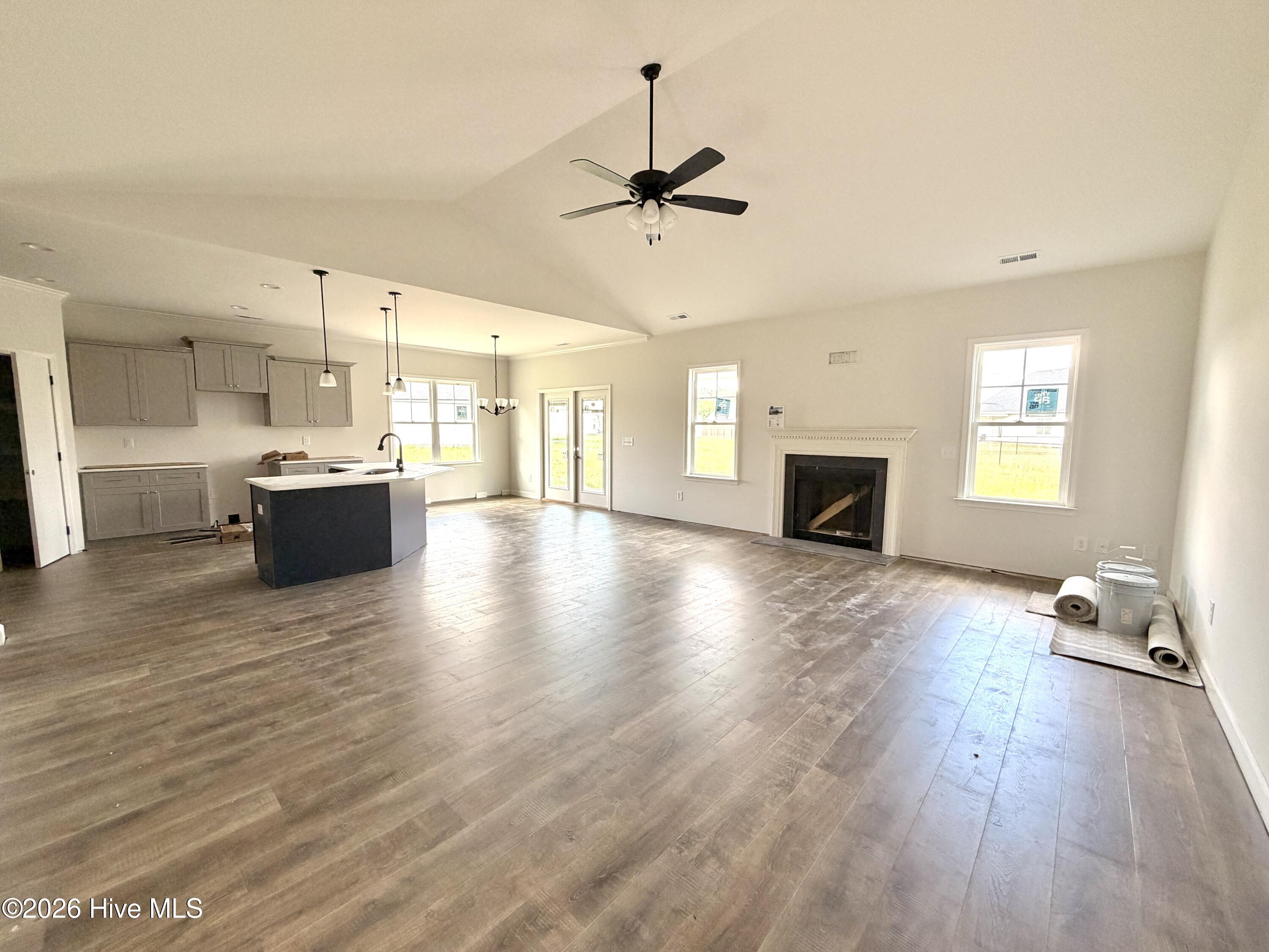 3717 Chatsworth Drive Property Photo 7