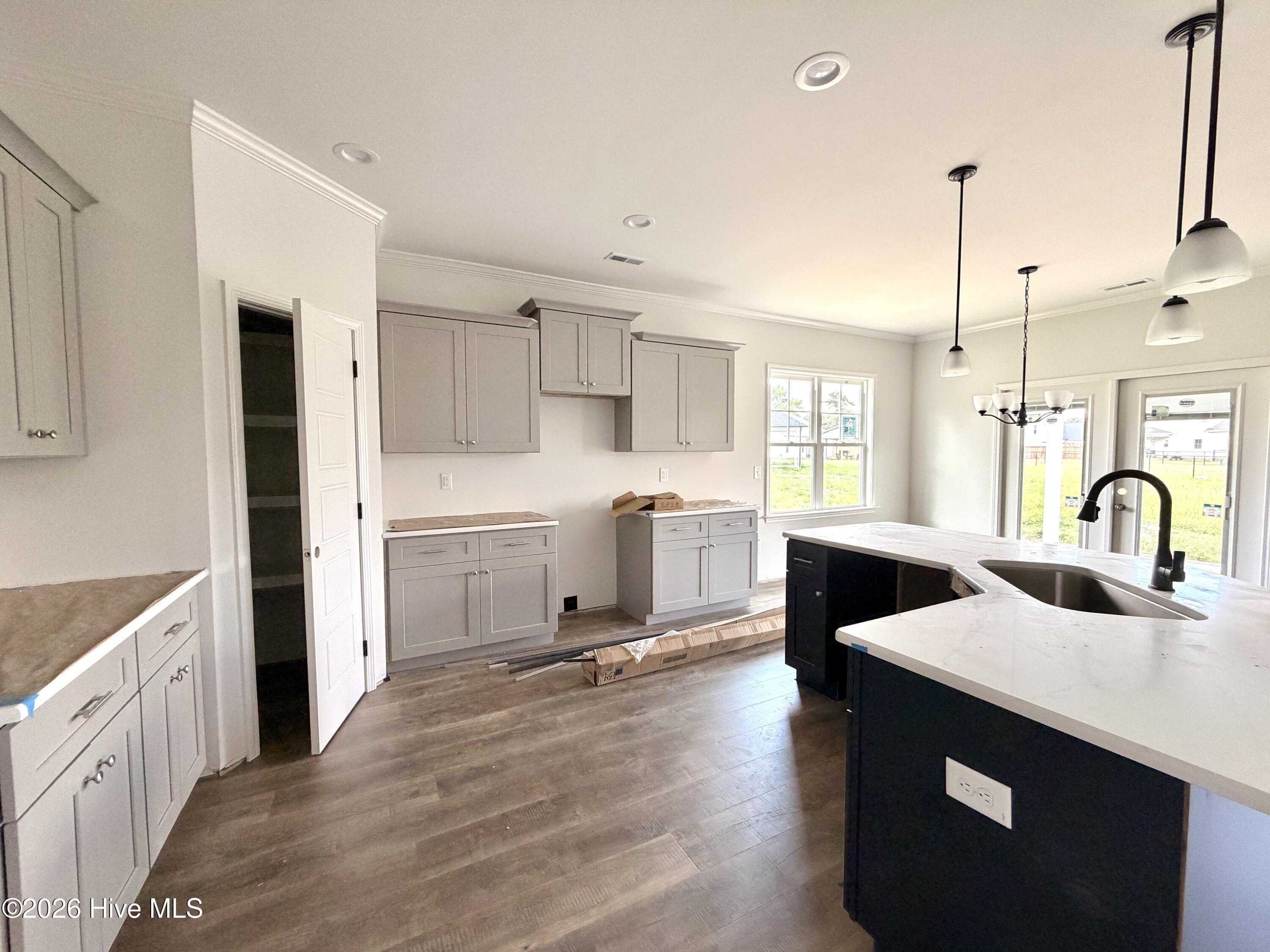 3717 Chatsworth Drive Property Photo 11