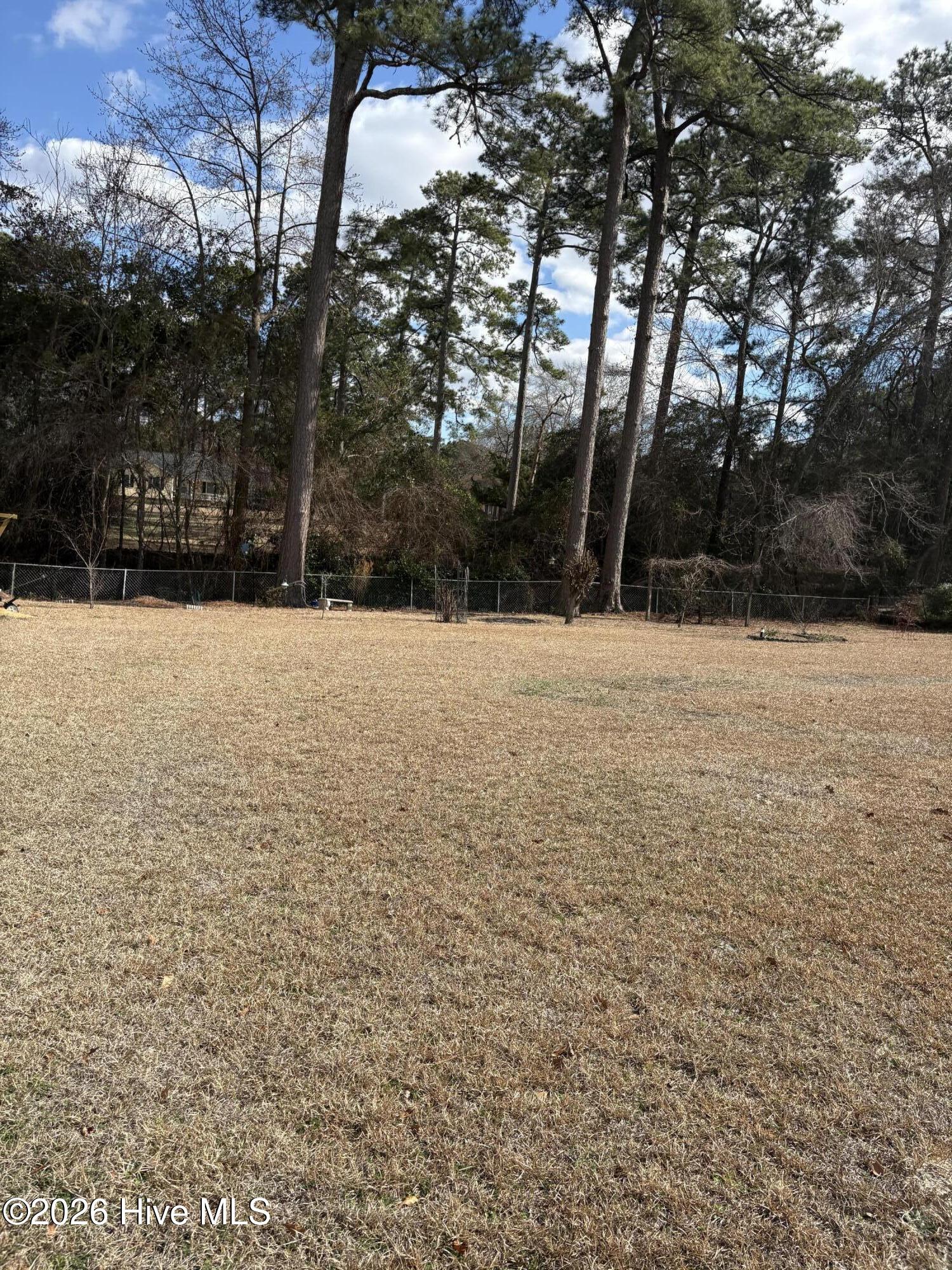 305 Crestwood Drive Property Photo 15
