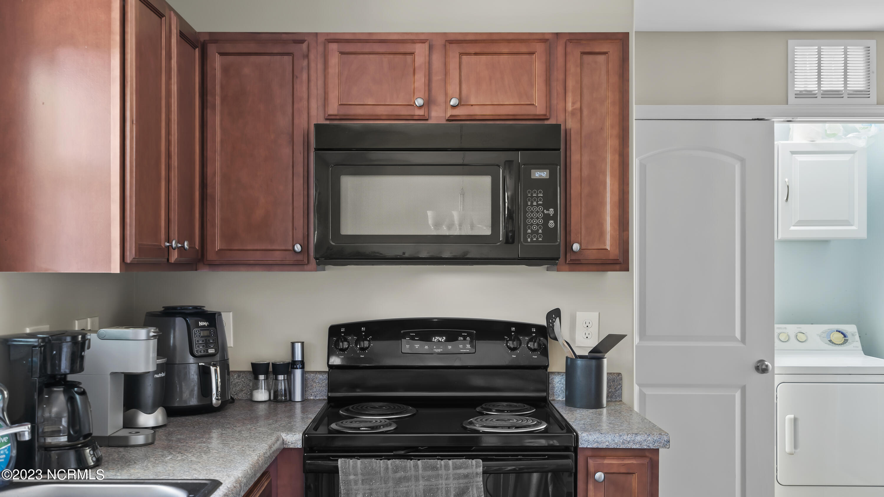 116 Sages Ridge Drive Property Photo 12