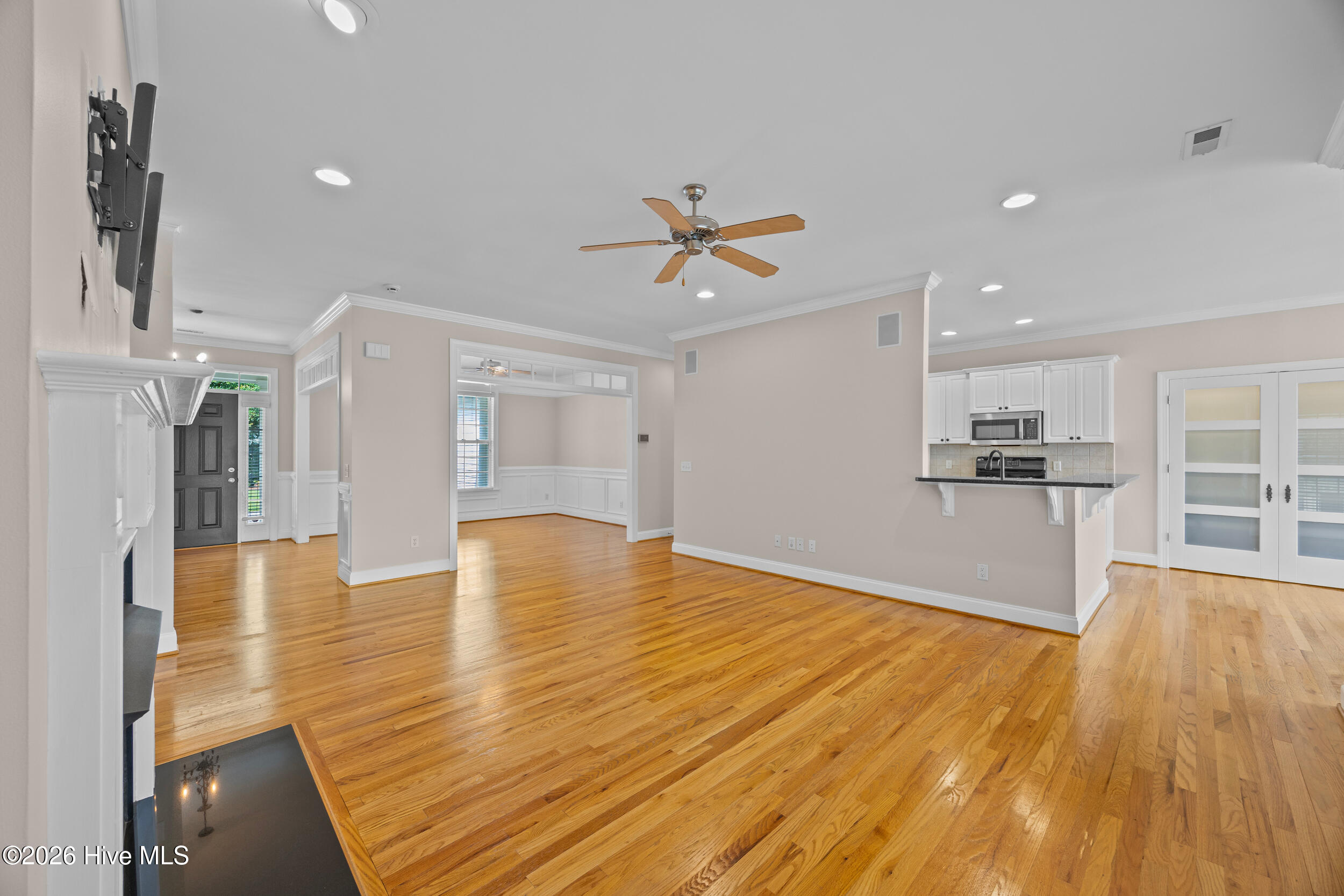 802 Blue Point Drive Property Photo 19