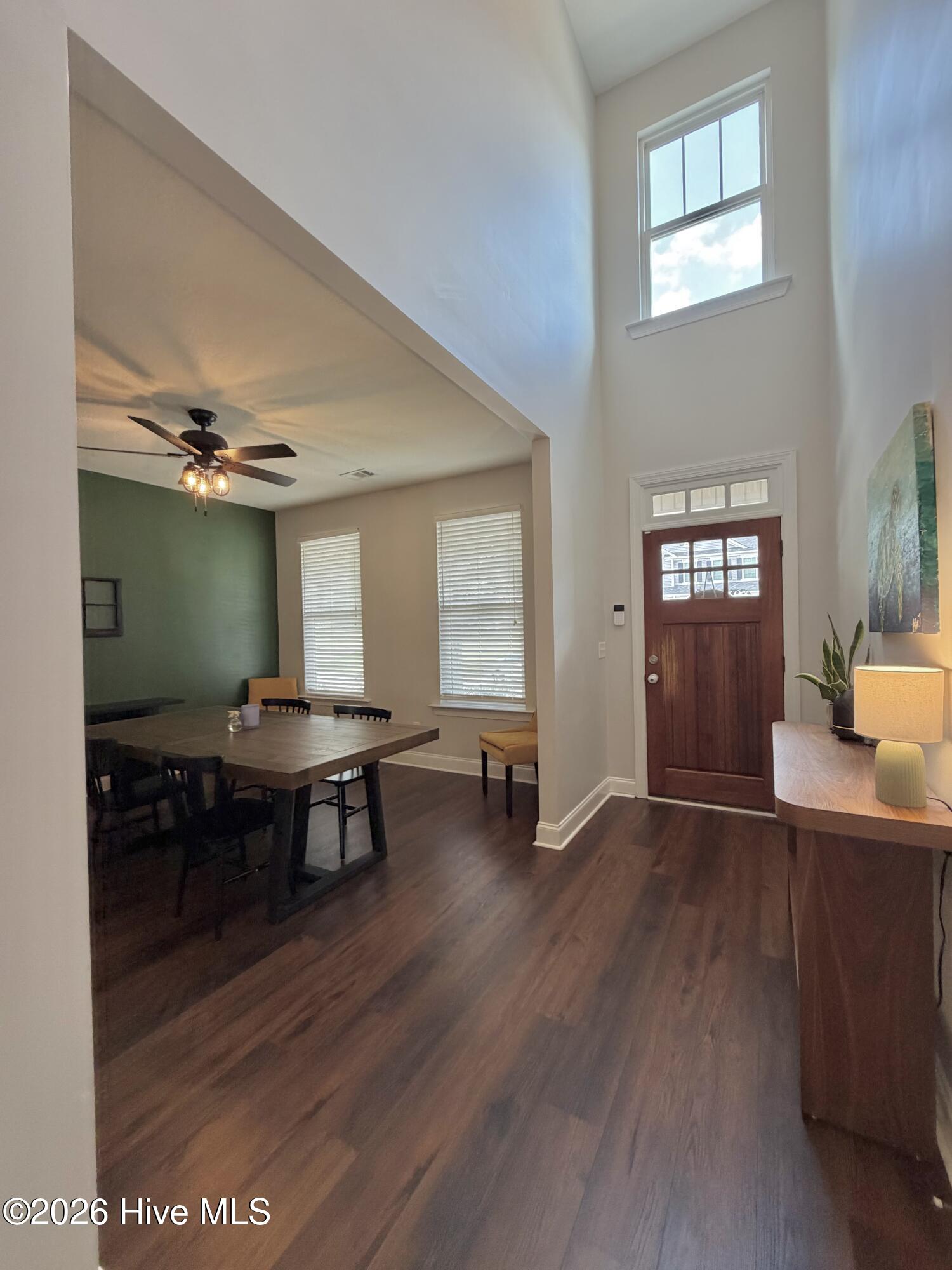 1028 Lancaster Way Property Photo 9