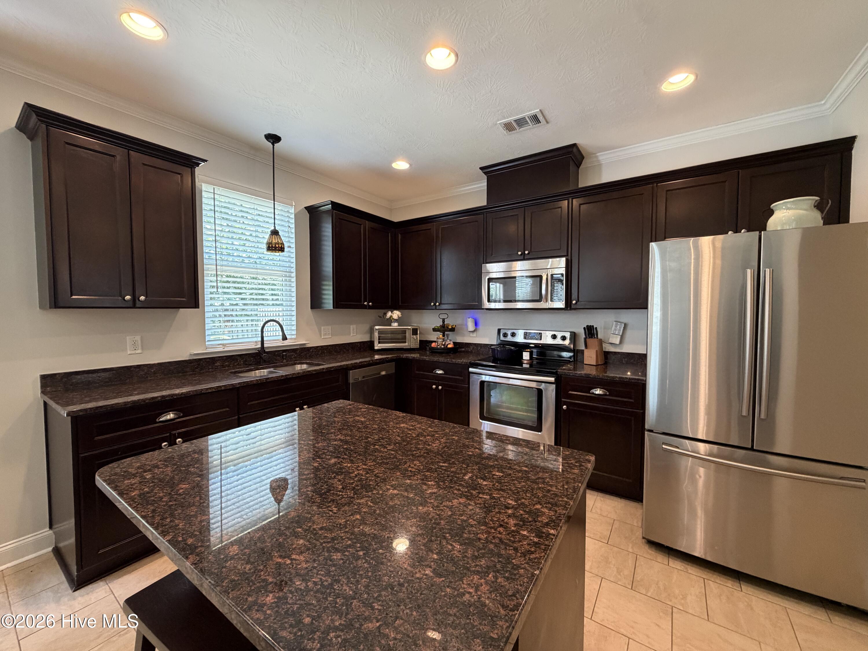 1028 Lancaster Way Property Photo 20