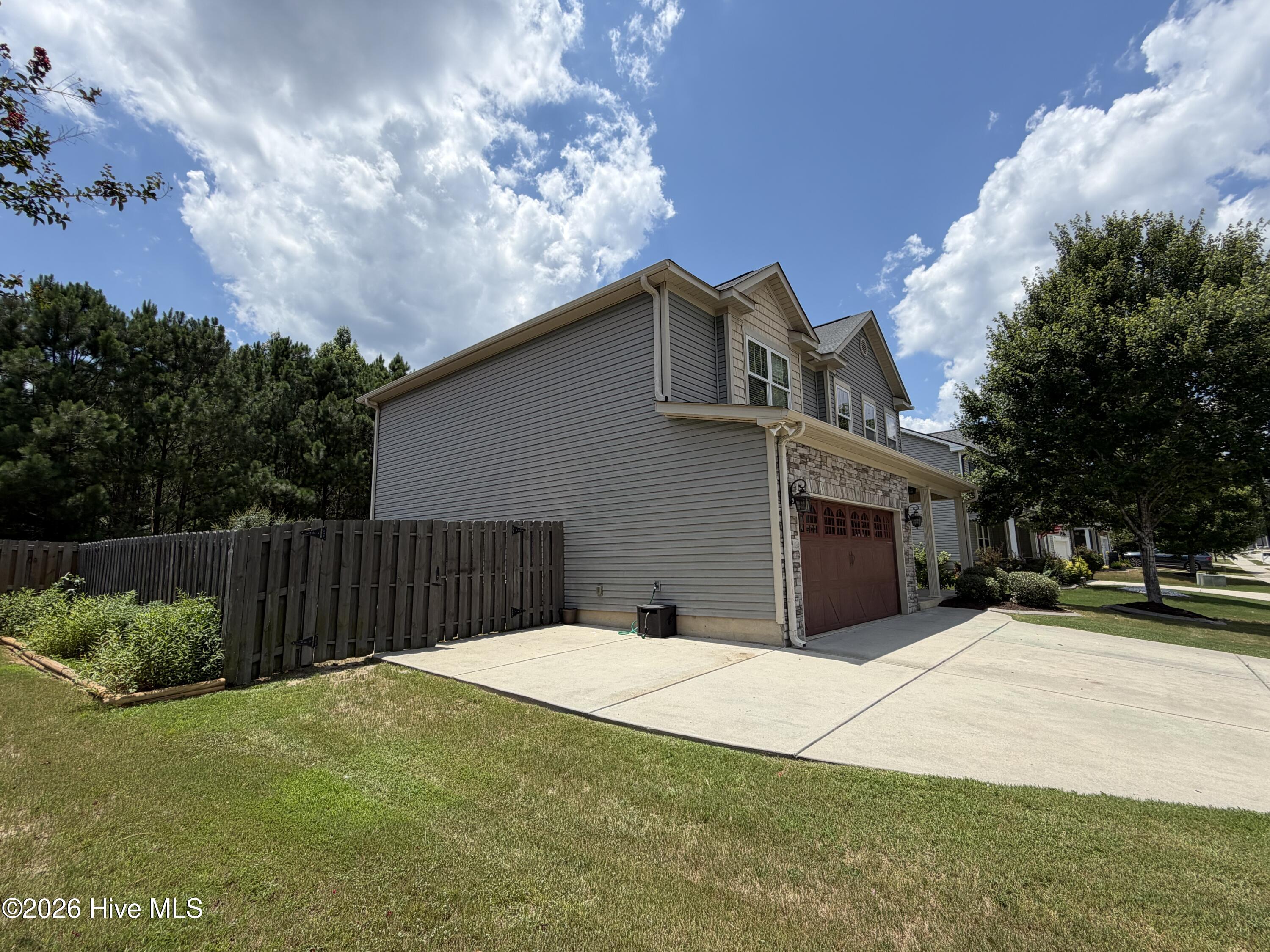 1028 Lancaster Way Property Photo 41