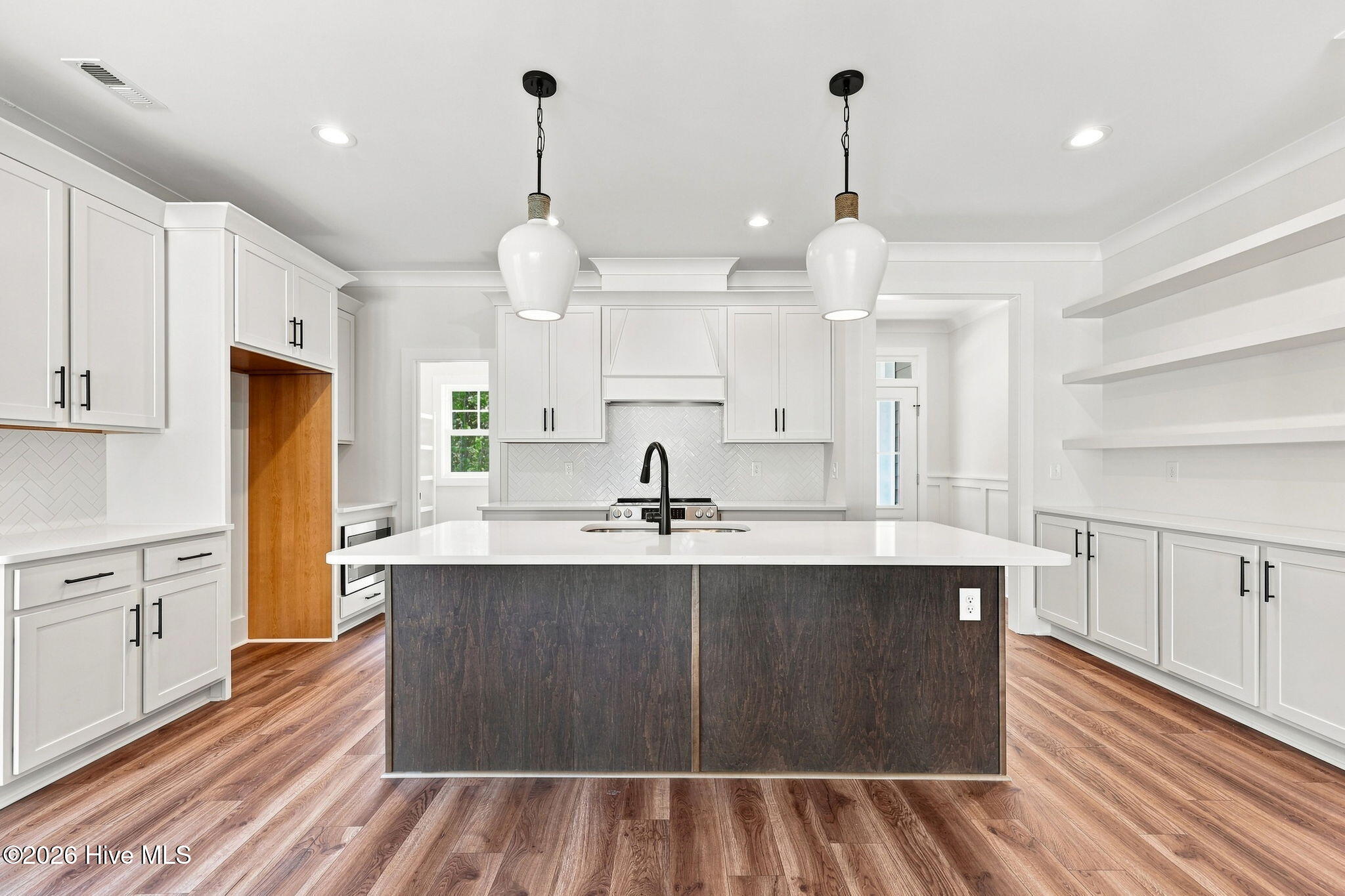 132 Pine View Boulevard Property Photo 8