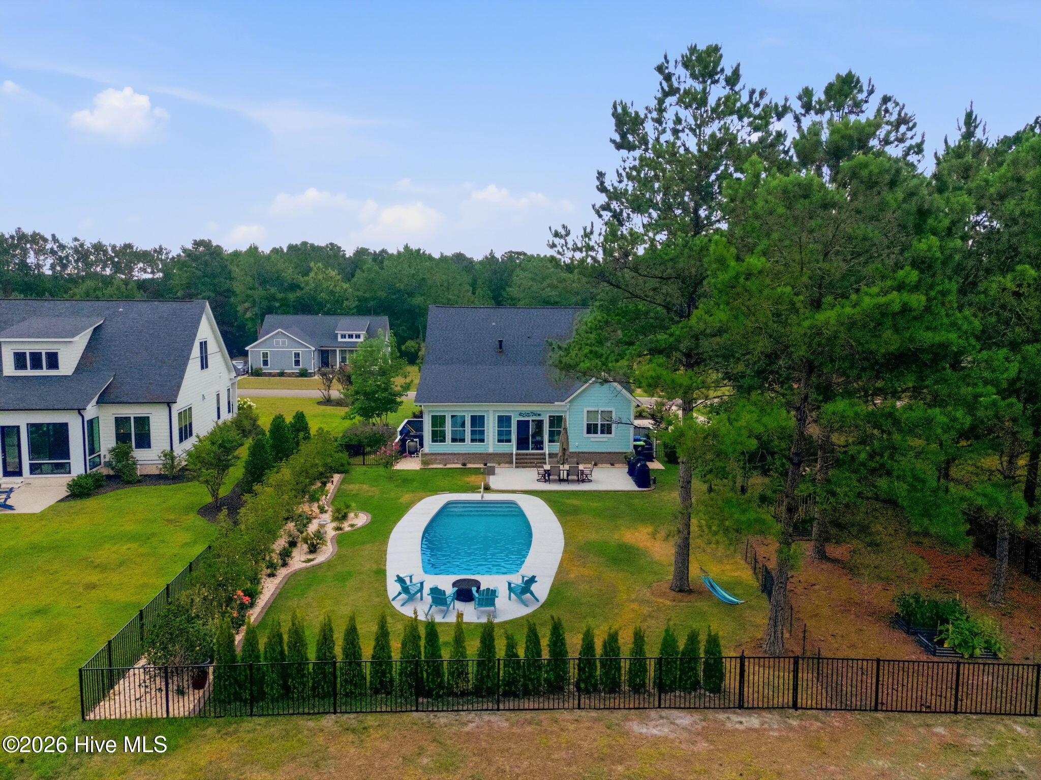 776 Breezewood Drive Se Property Photo 2