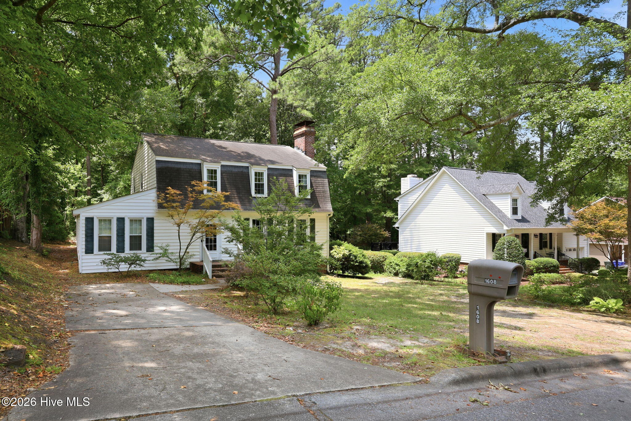 1608 Canterbury Road Property Photo 3