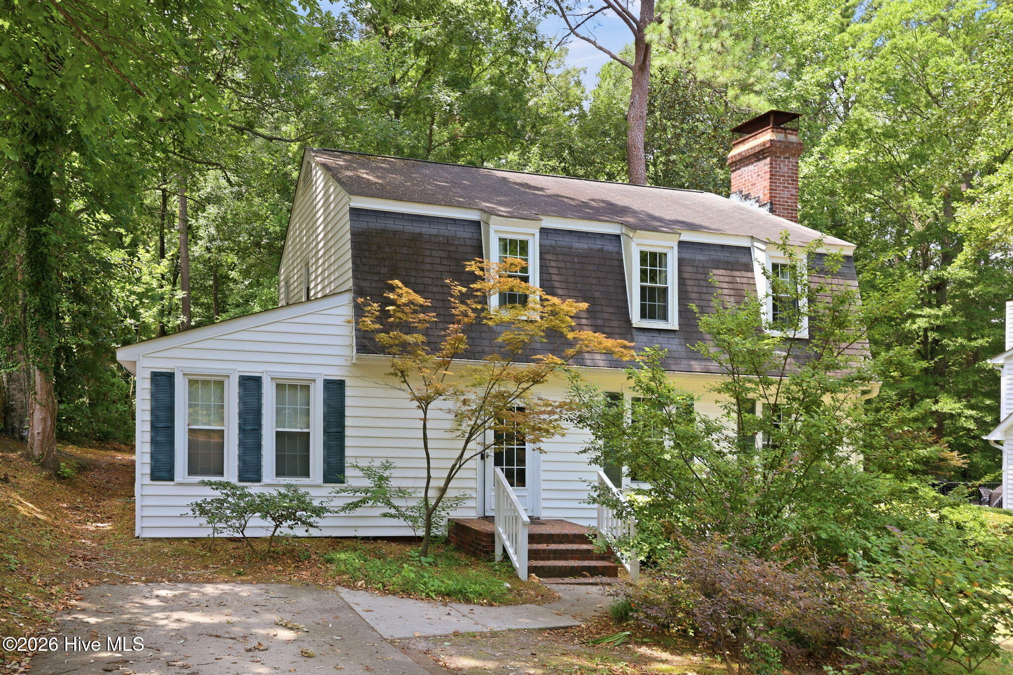 1608 Canterbury Road Property Photo 4