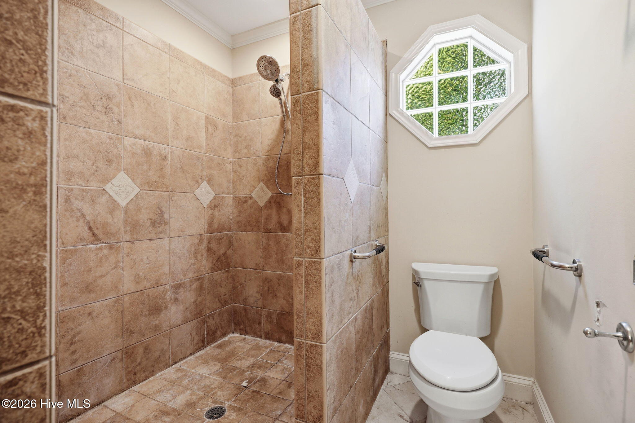 1608 Canterbury Road Property Photo 33