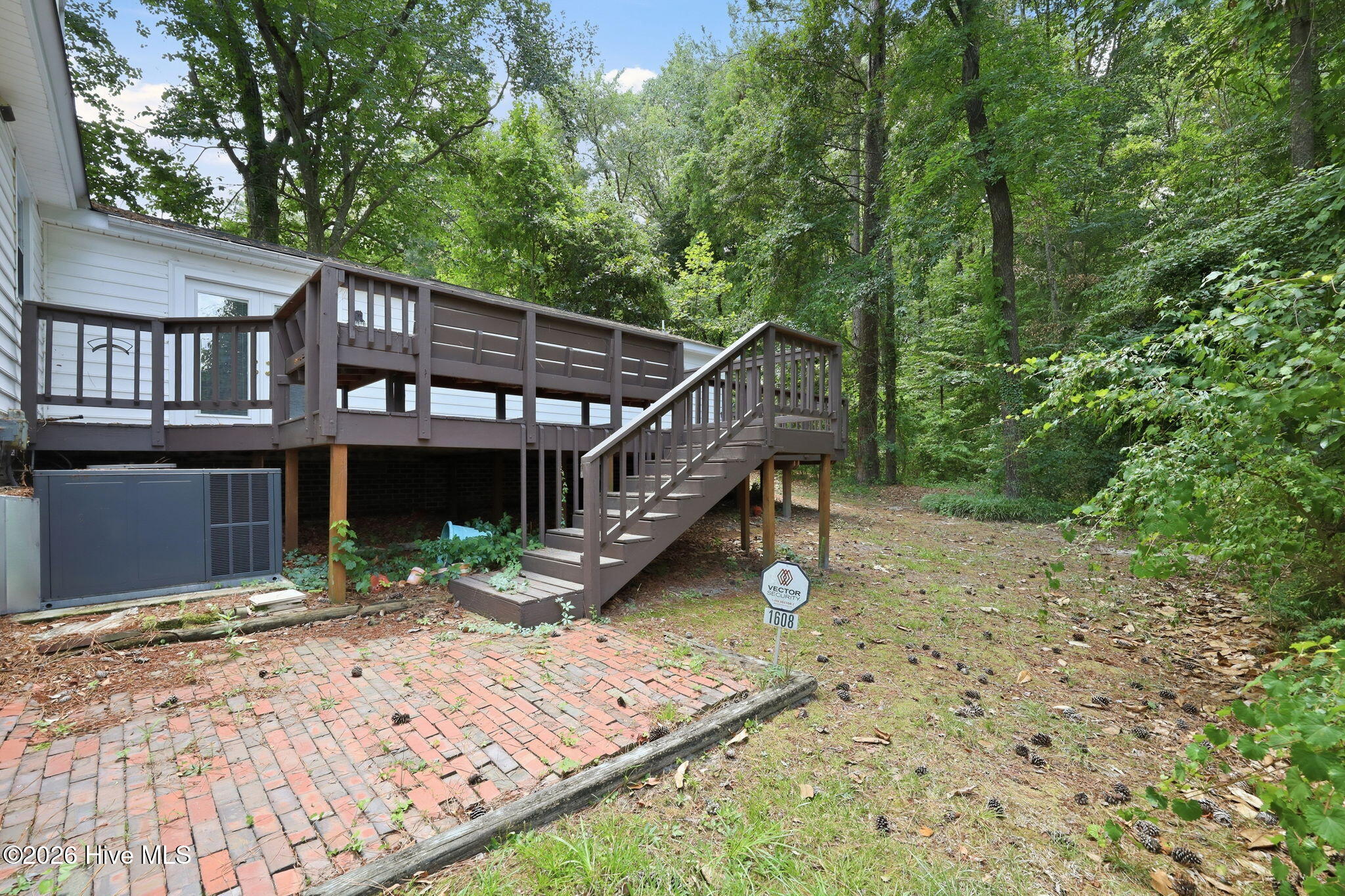 1608 Canterbury Road Property Photo 47