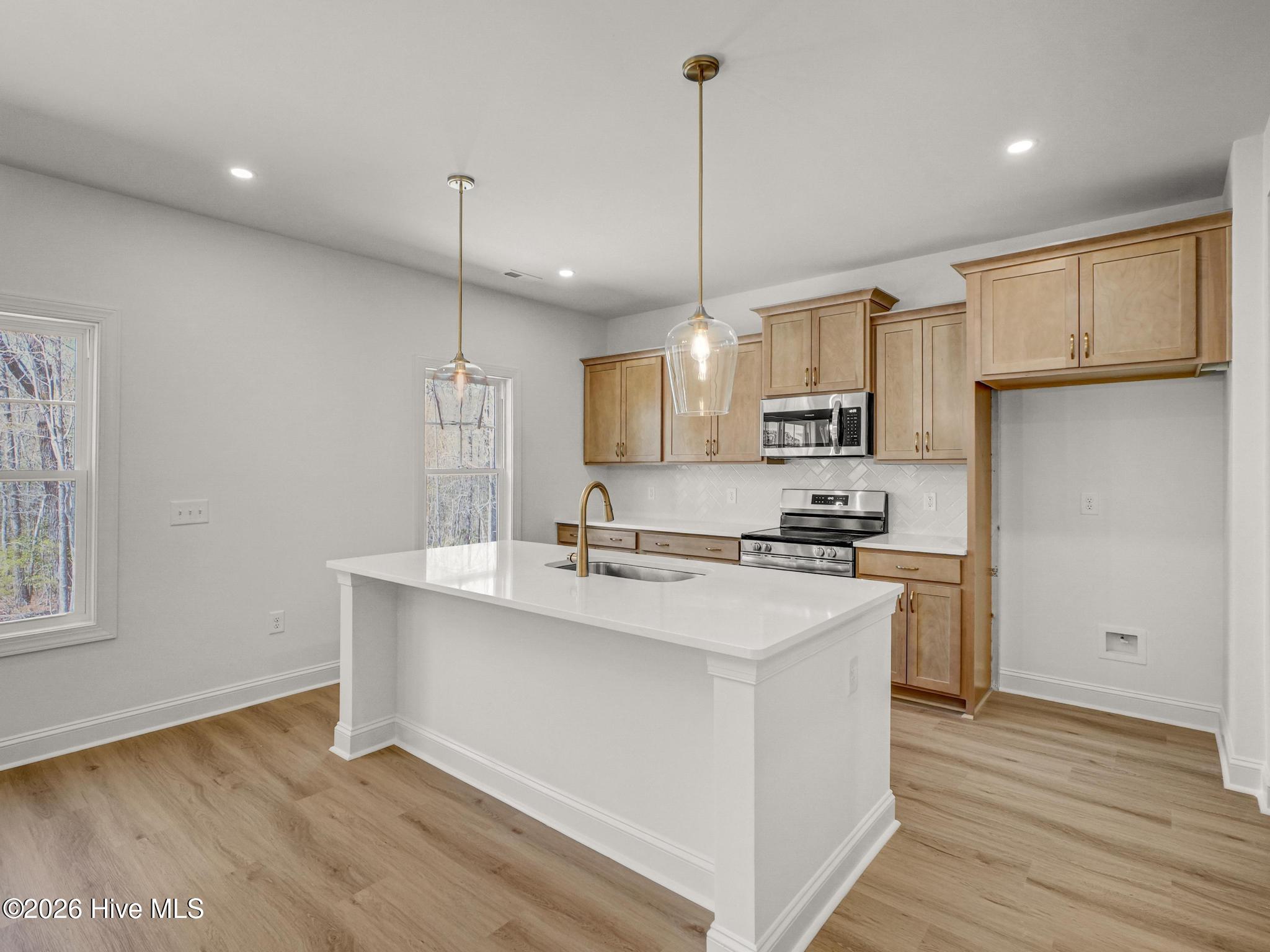 809 Blue Bird Drive Property Photo 17