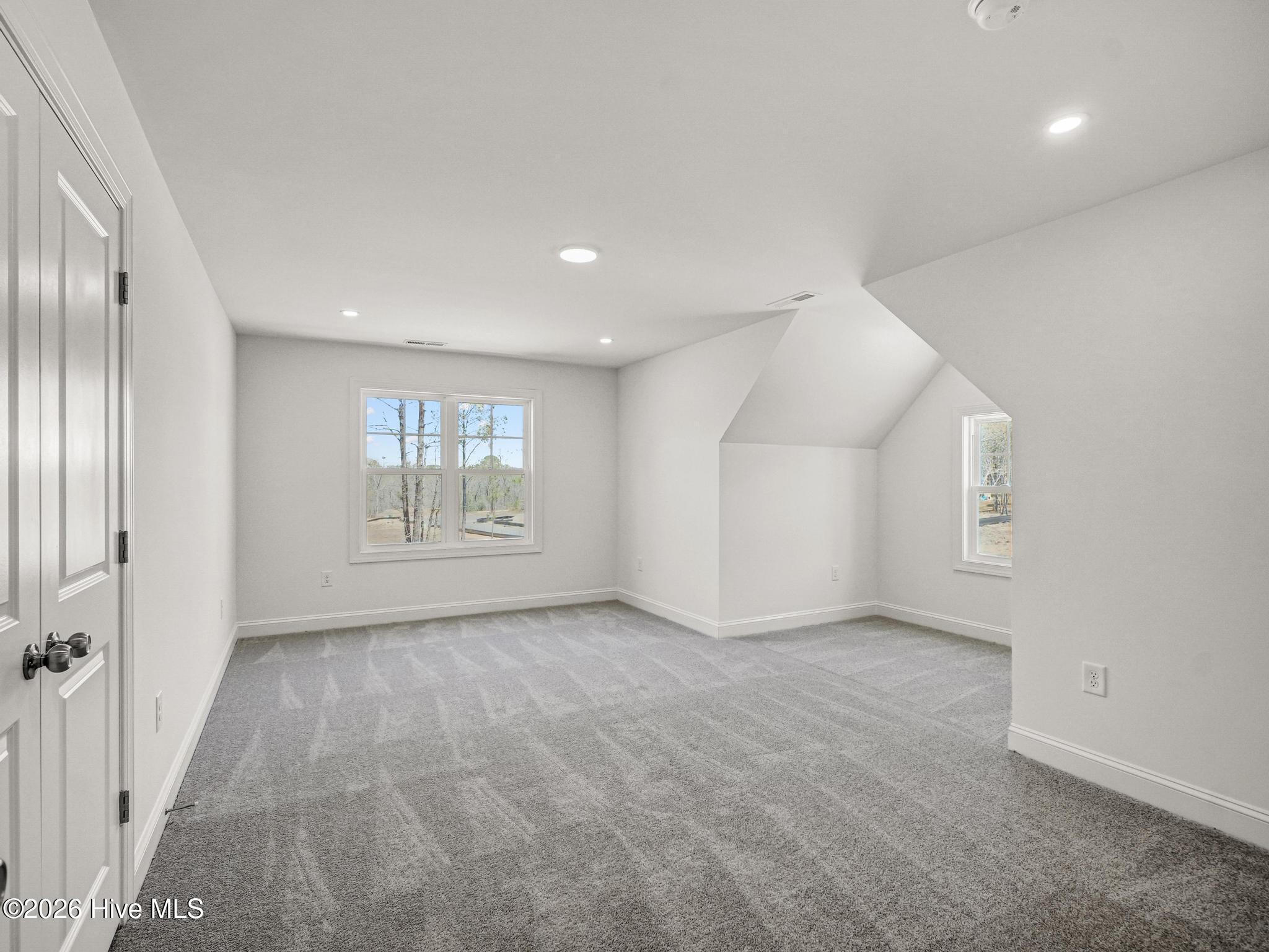 809 Blue Bird Drive Property Photo 21