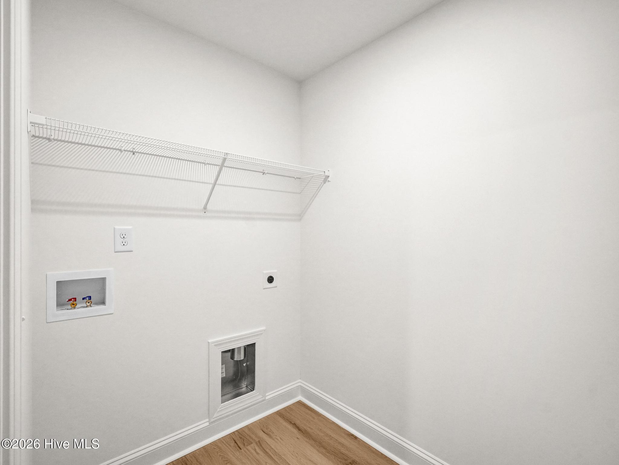 809 Blue Bird Drive Property Photo 28