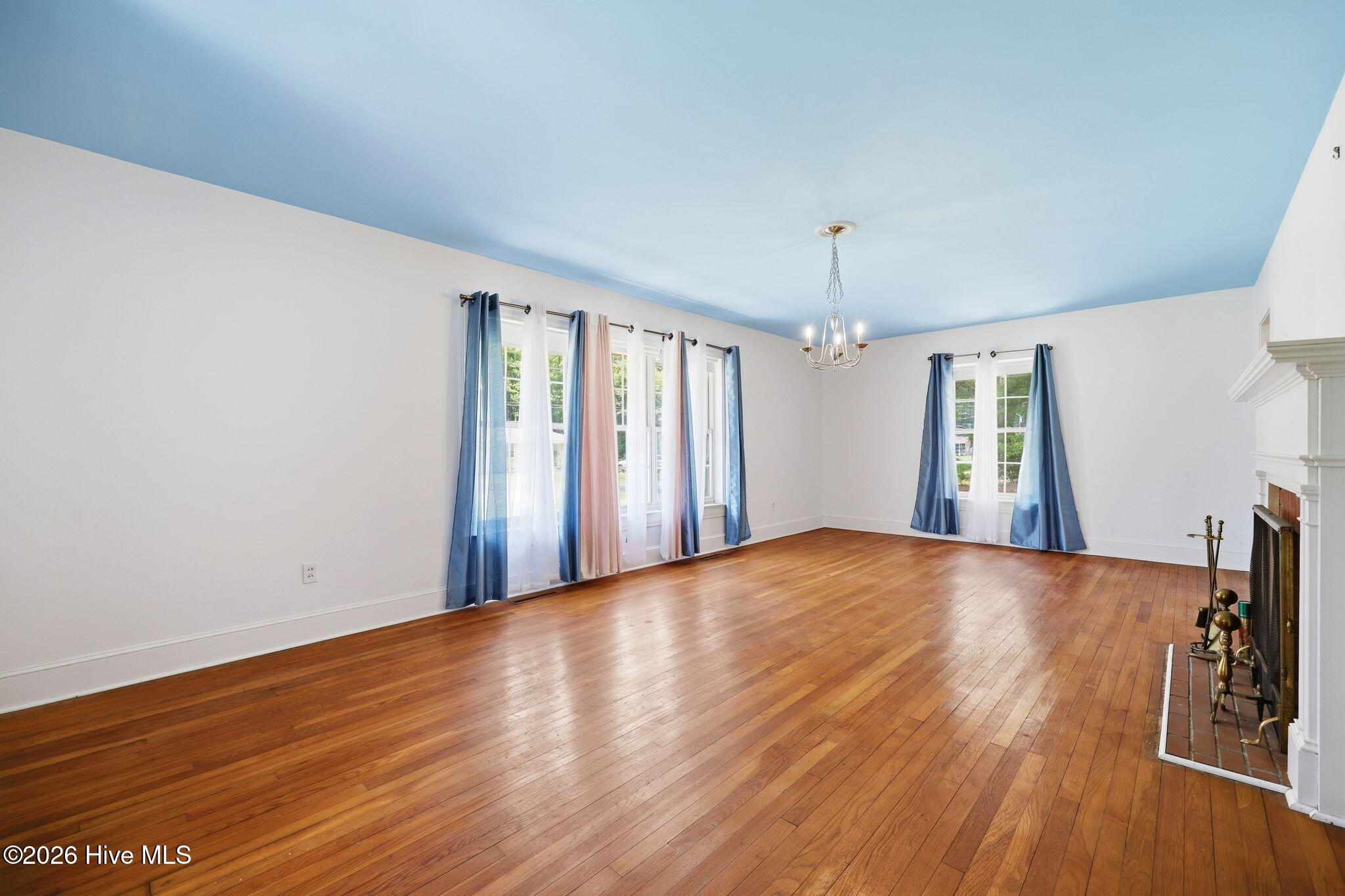 211 Nelson Street Property Photo 17