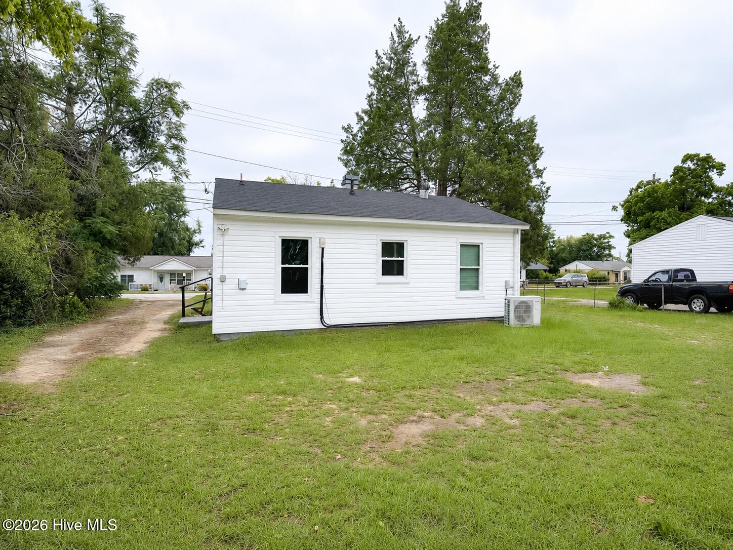 3051 Dent Street Property Photo 15
