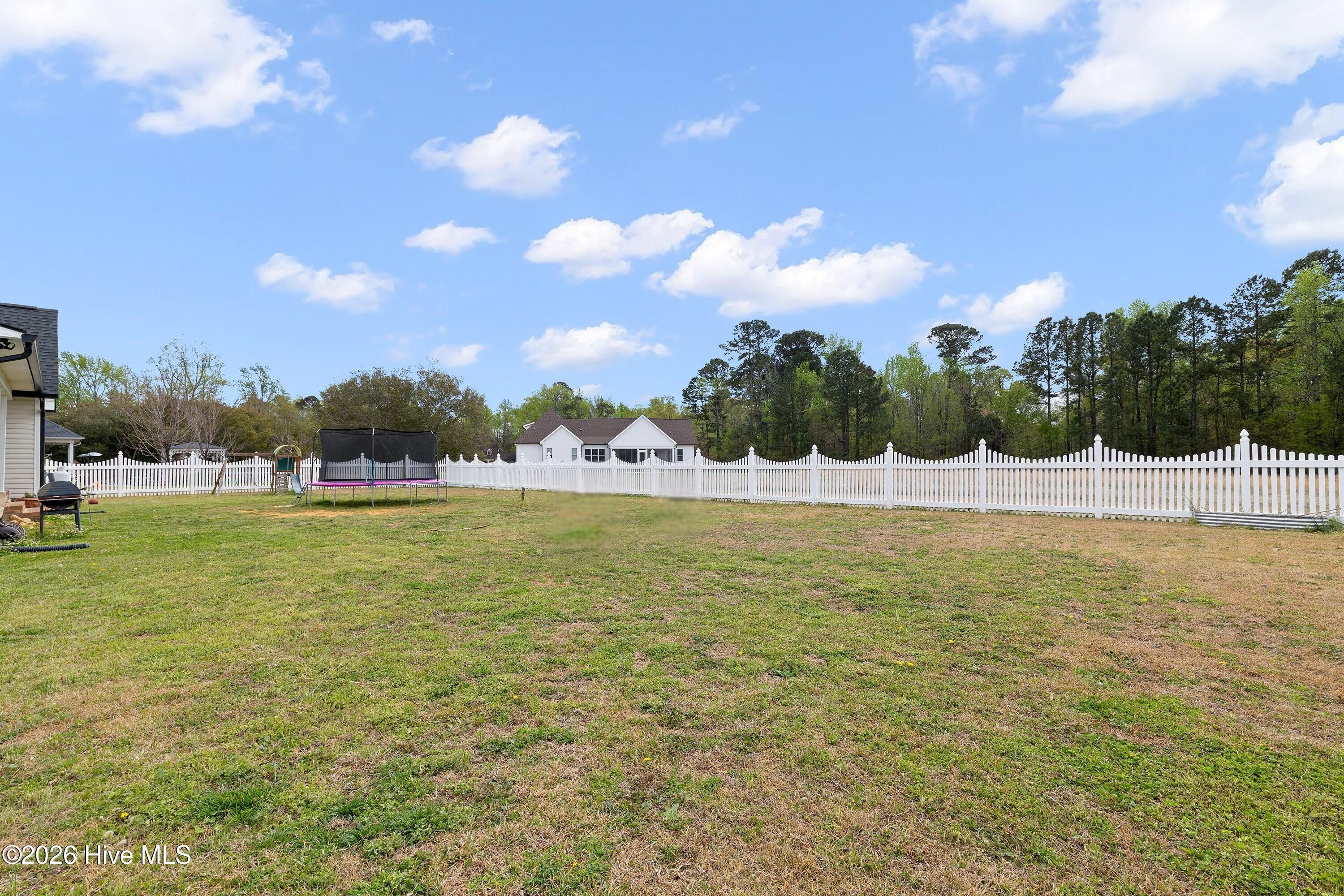 724 Iris Bryant Road Property Photo 4