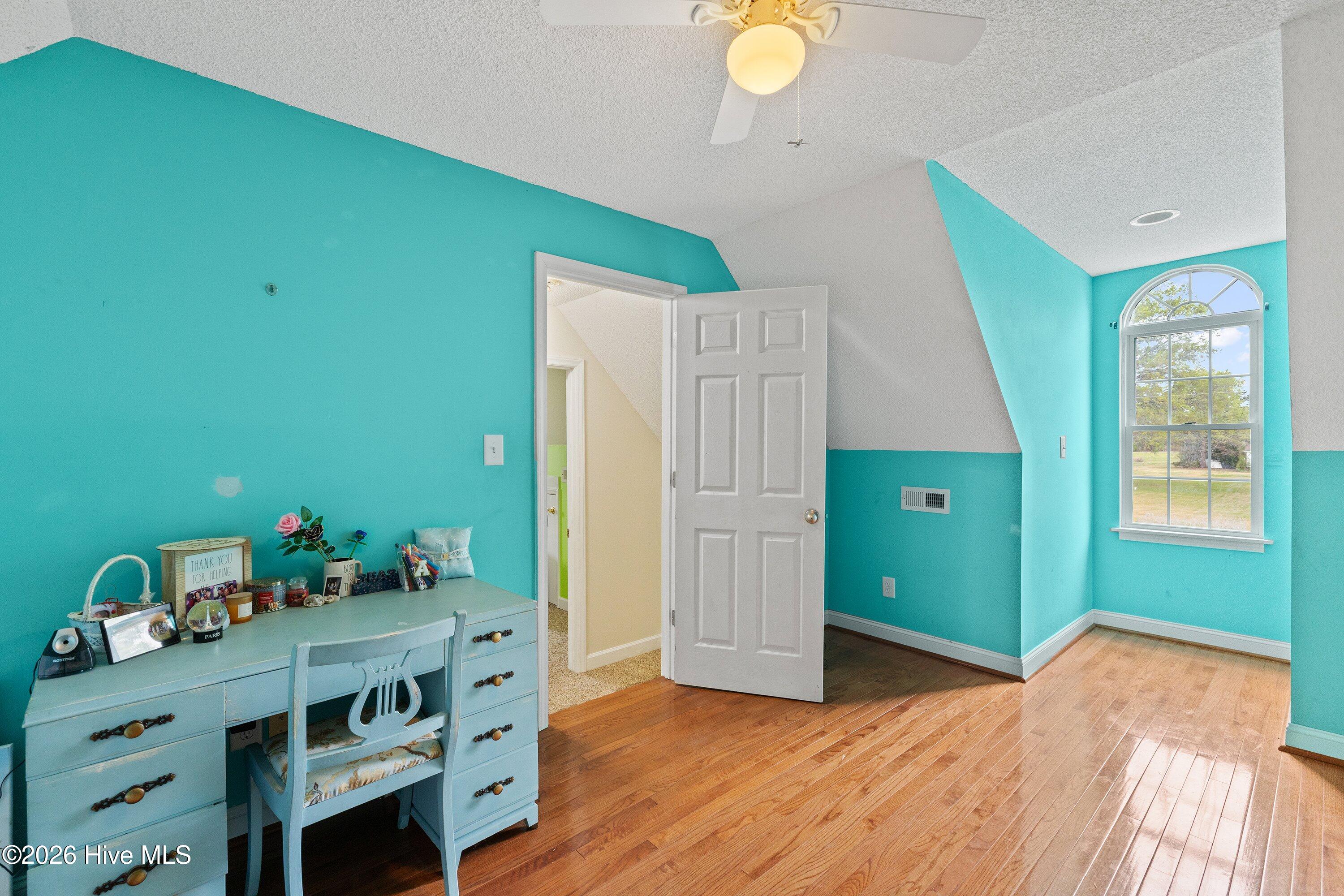 724 Iris Bryant Road Property Photo 26