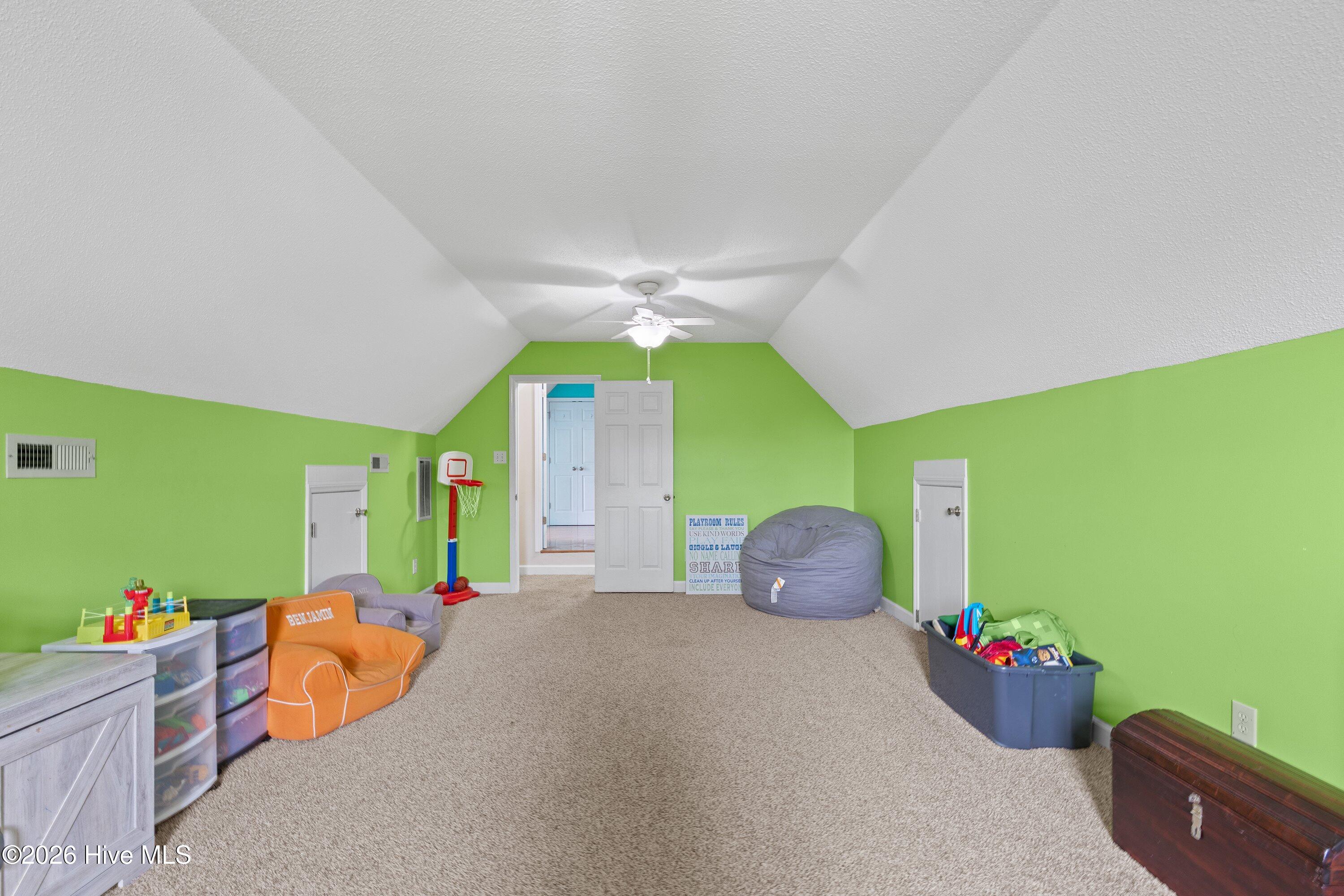 724 Iris Bryant Road Property Photo 27