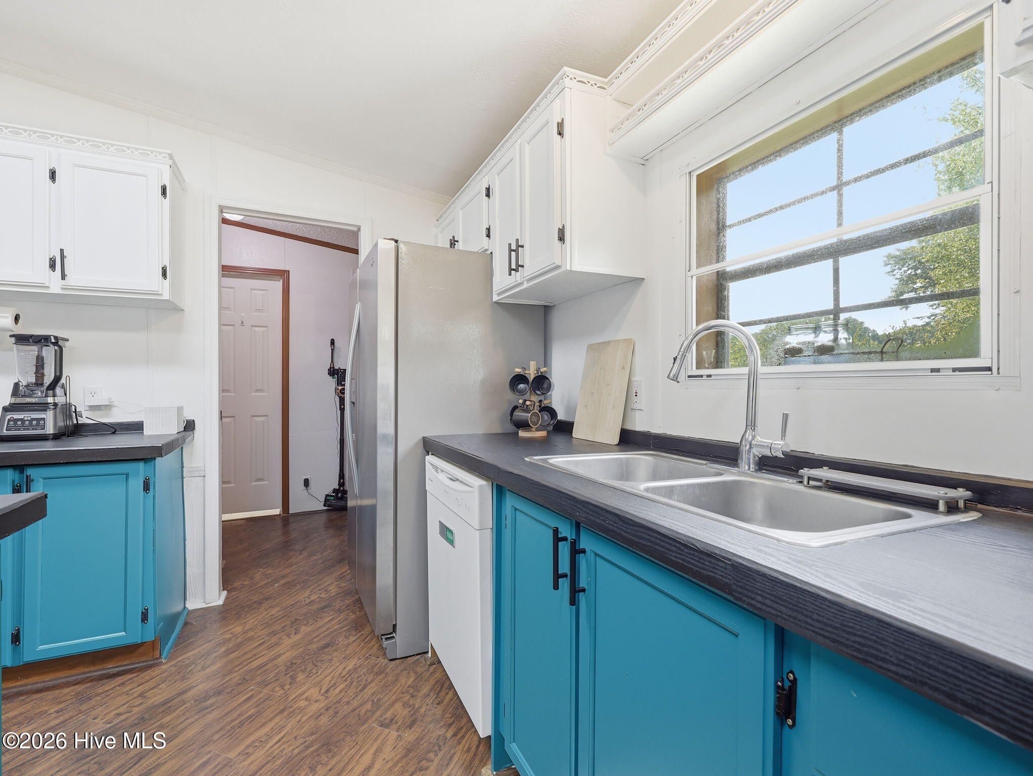 100 Maplecrest Way Property Photo 11