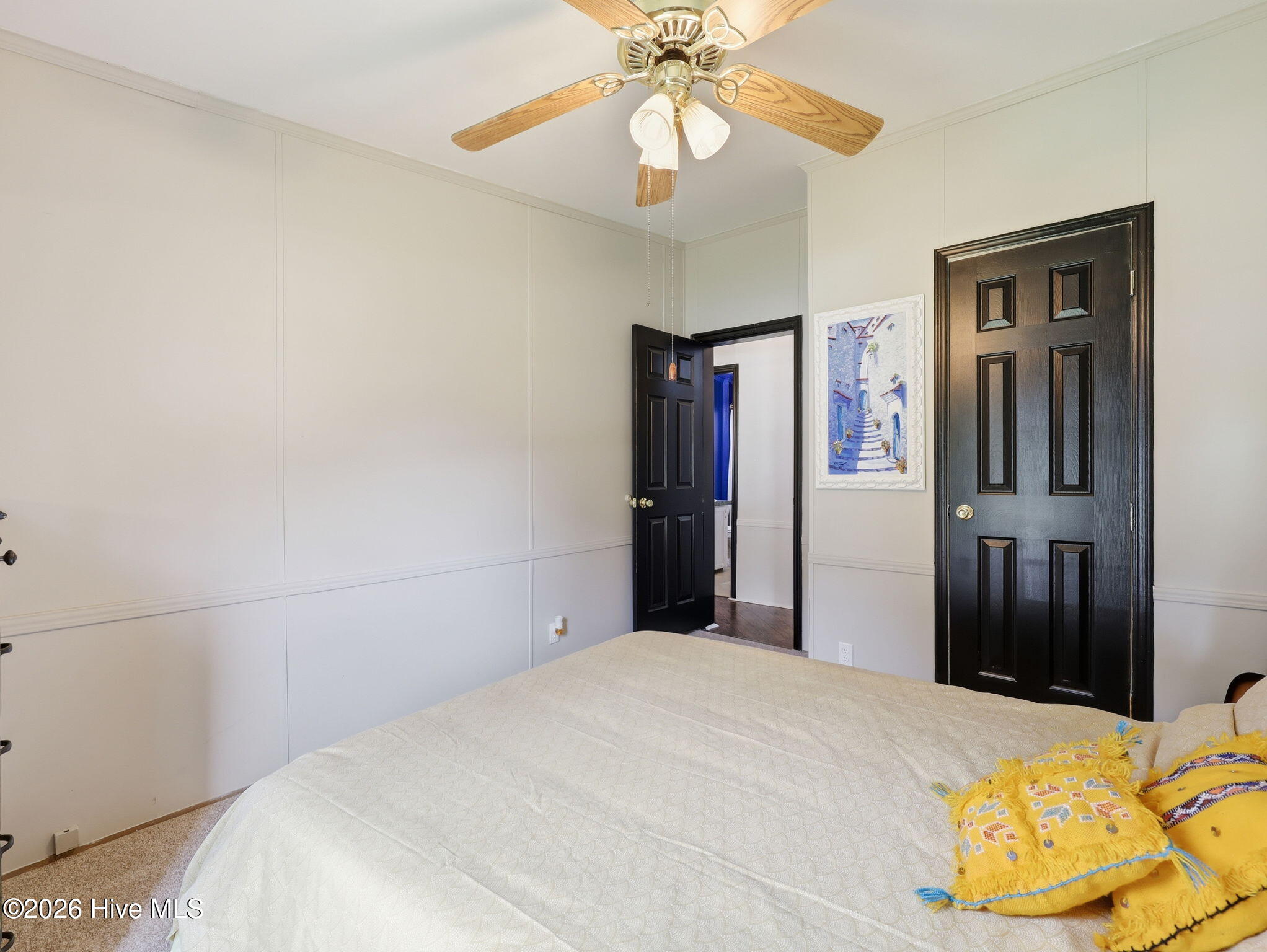 100 Maplecrest Way Property Photo 15
