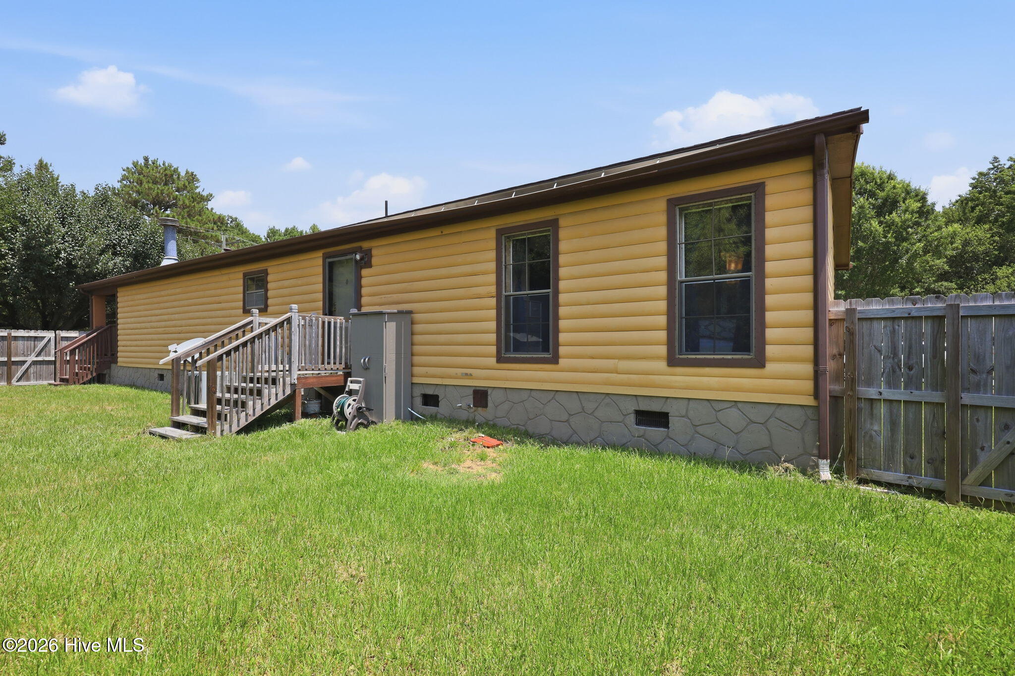 100 Maplecrest Way Property Photo 29