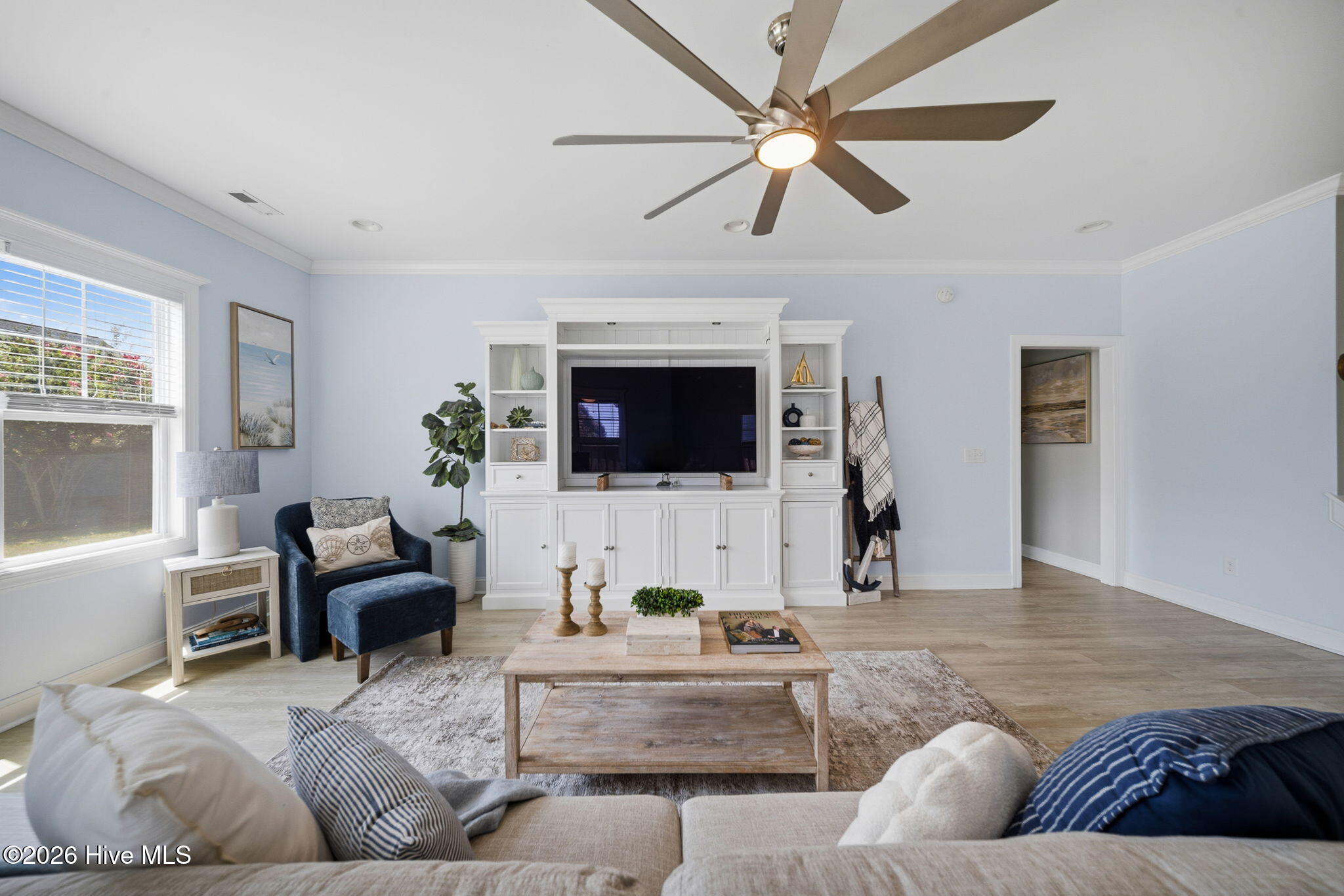 105 N Lamplighters Walk Property Photo 13