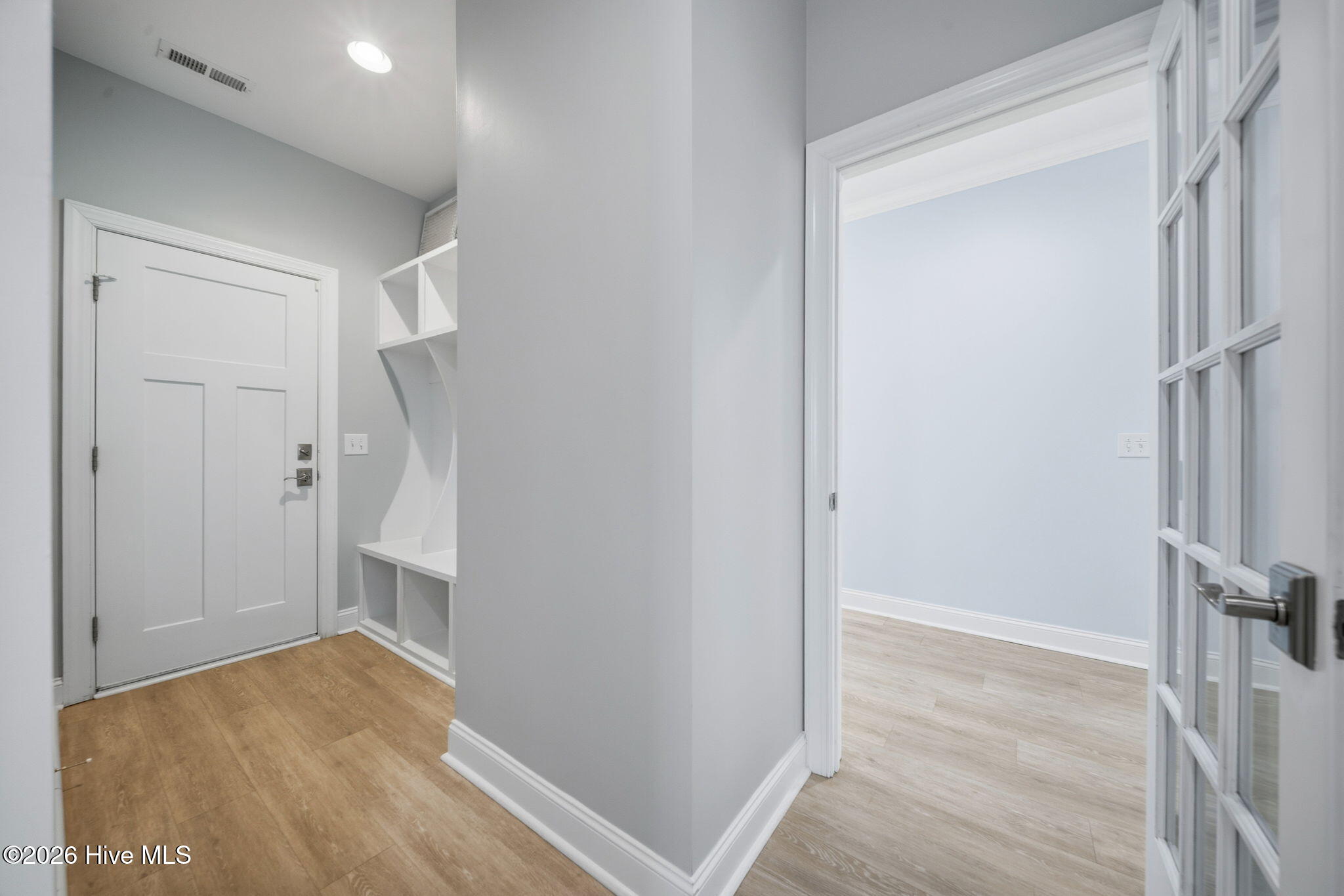 105 N Lamplighters Walk Property Photo 27