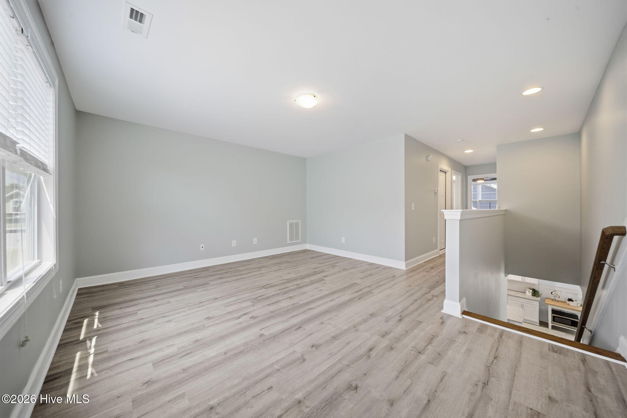 105 N Lamplighters Walk Property Photo 29