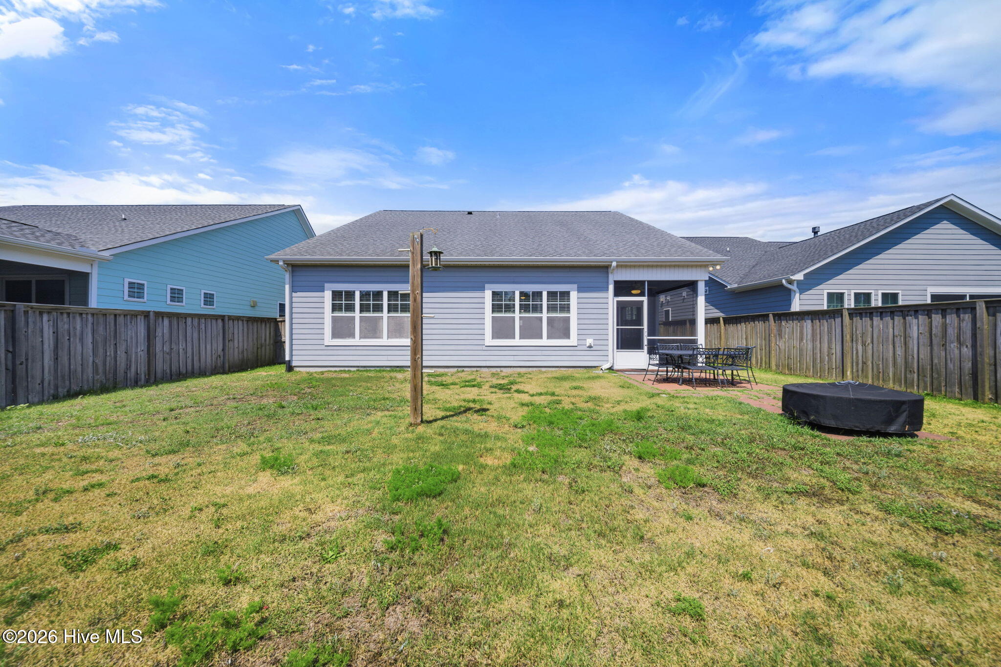 105 N Lamplighters Walk Property Photo 38