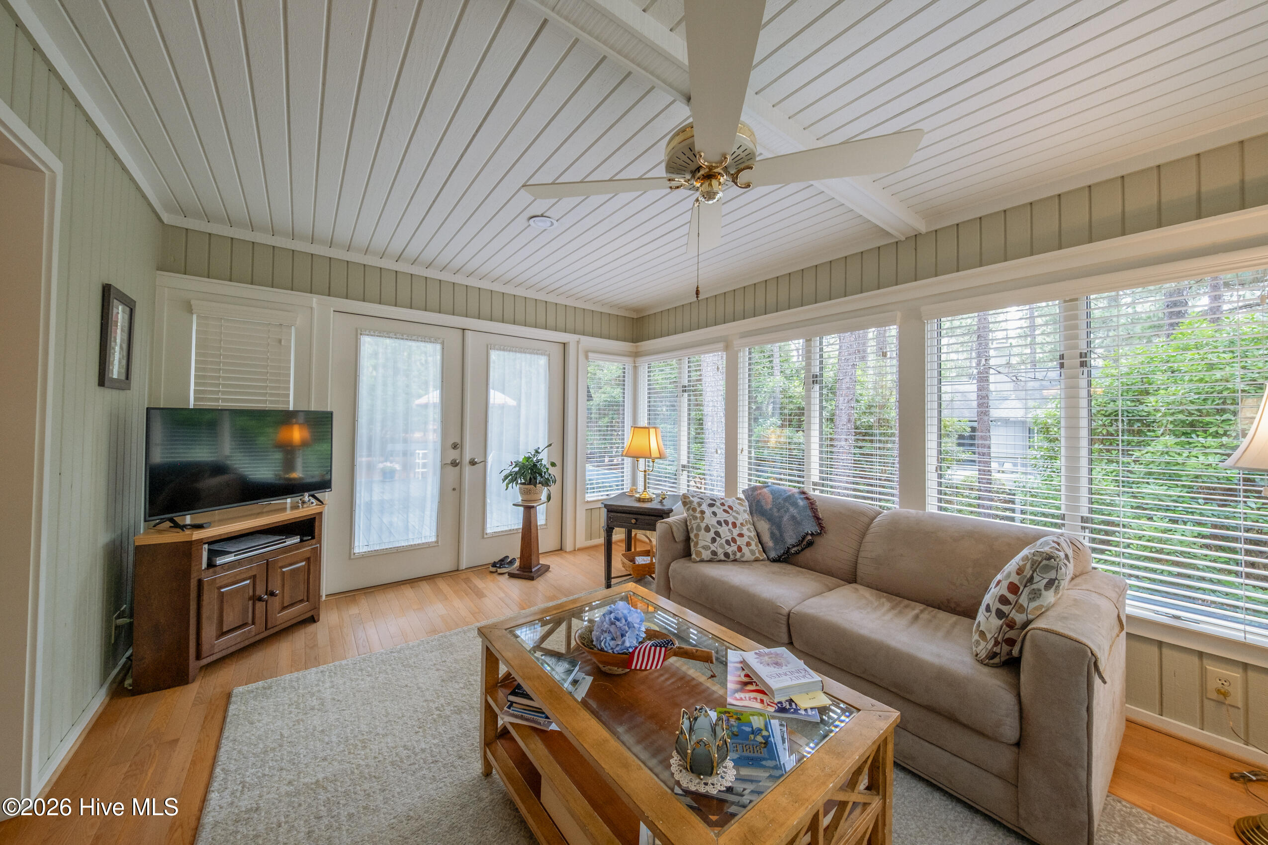 185 Pinyon Circle Property Photo 15
