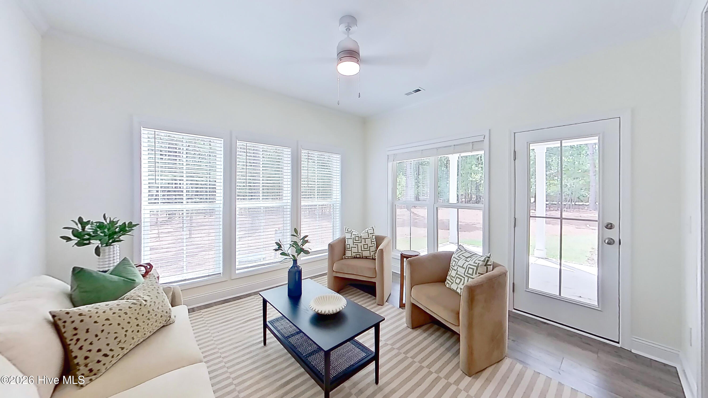 120 Edgewater Drive Property Photo 4