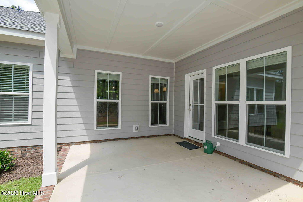120 Edgewater Drive Property Photo 29