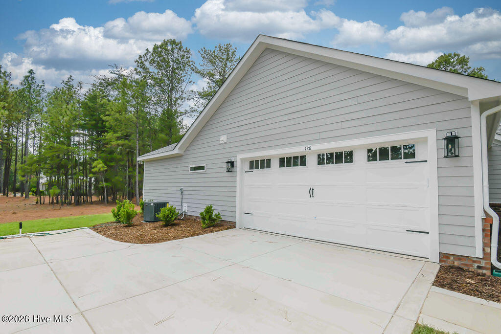 120 Edgewater Drive Property Photo 32