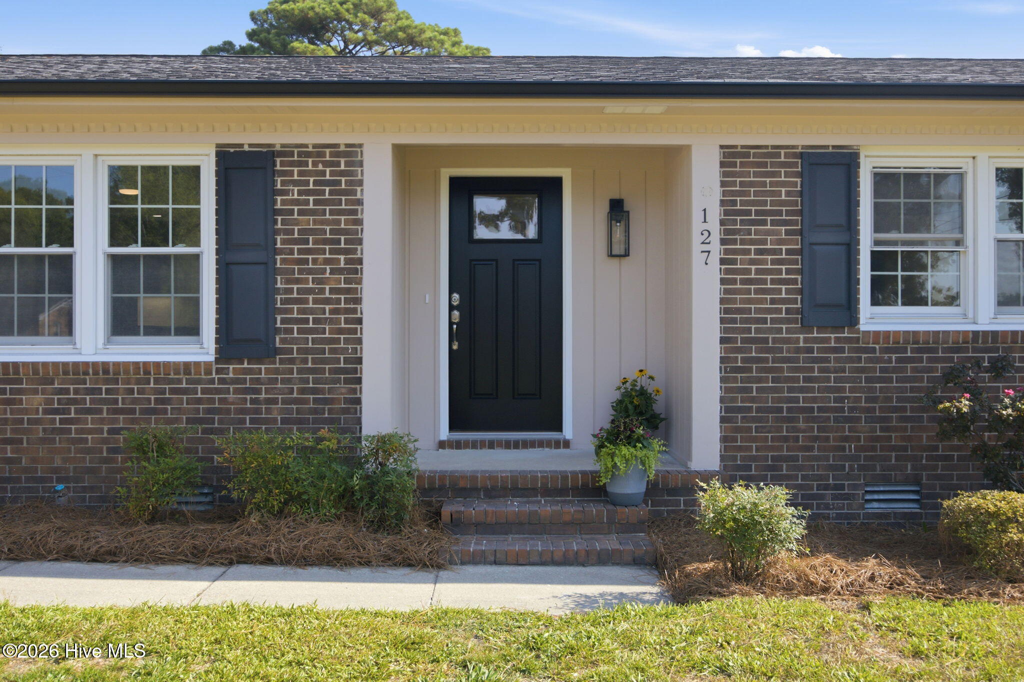 127 Deerwood Drive Property Photo 2