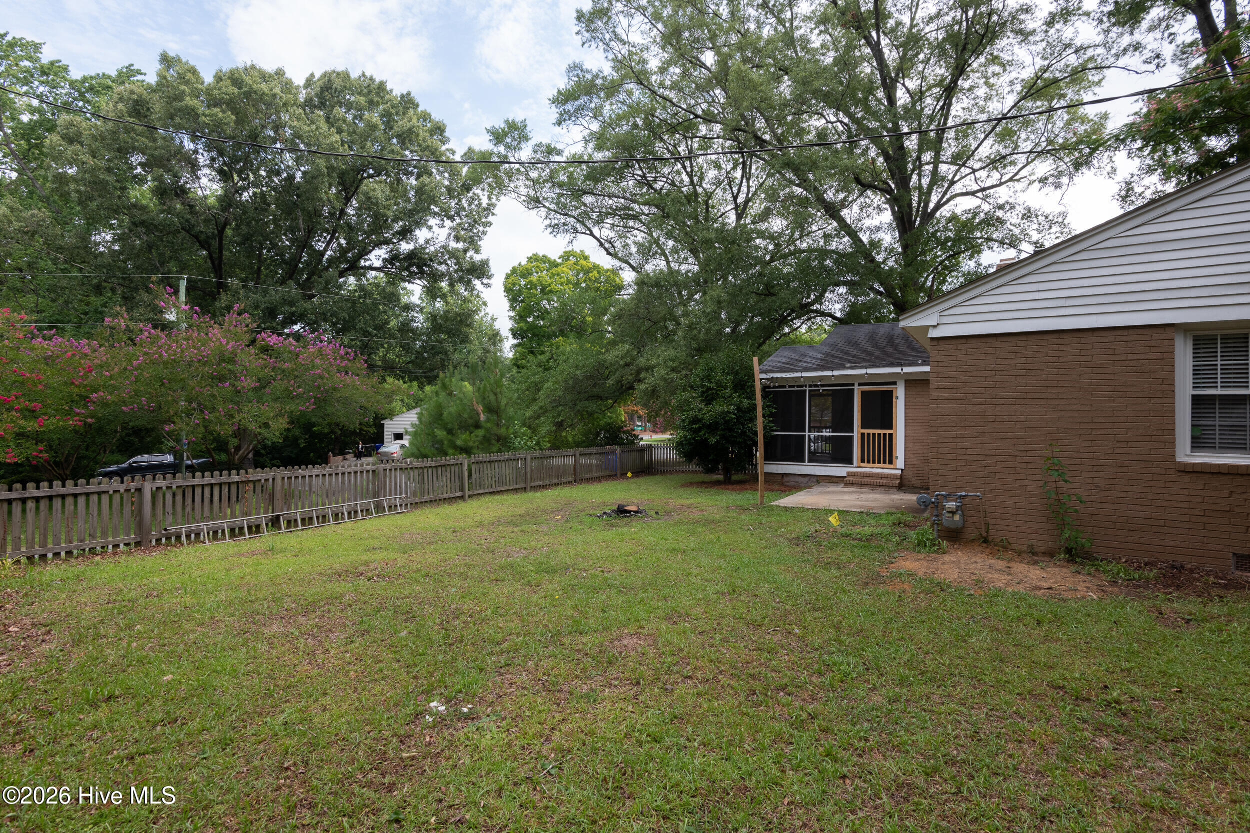 1719 Beaumont Drive Property Photo 4