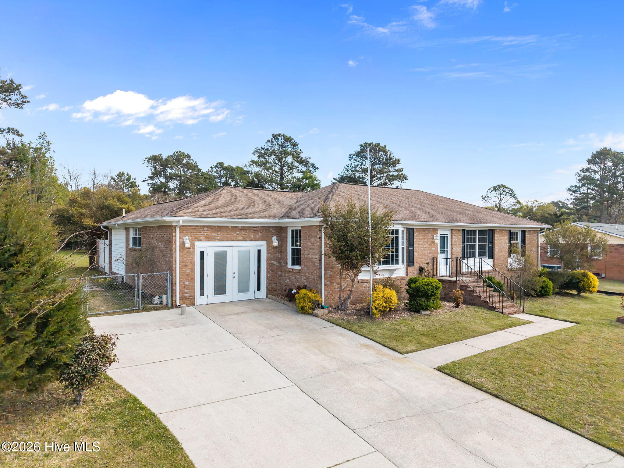 404 Maplehurst Drive Property Photo 18