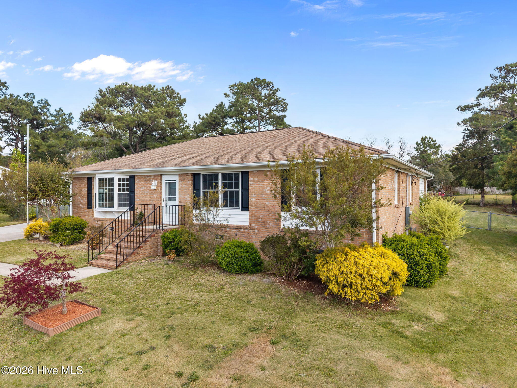 404 Maplehurst Drive Property Photo 19