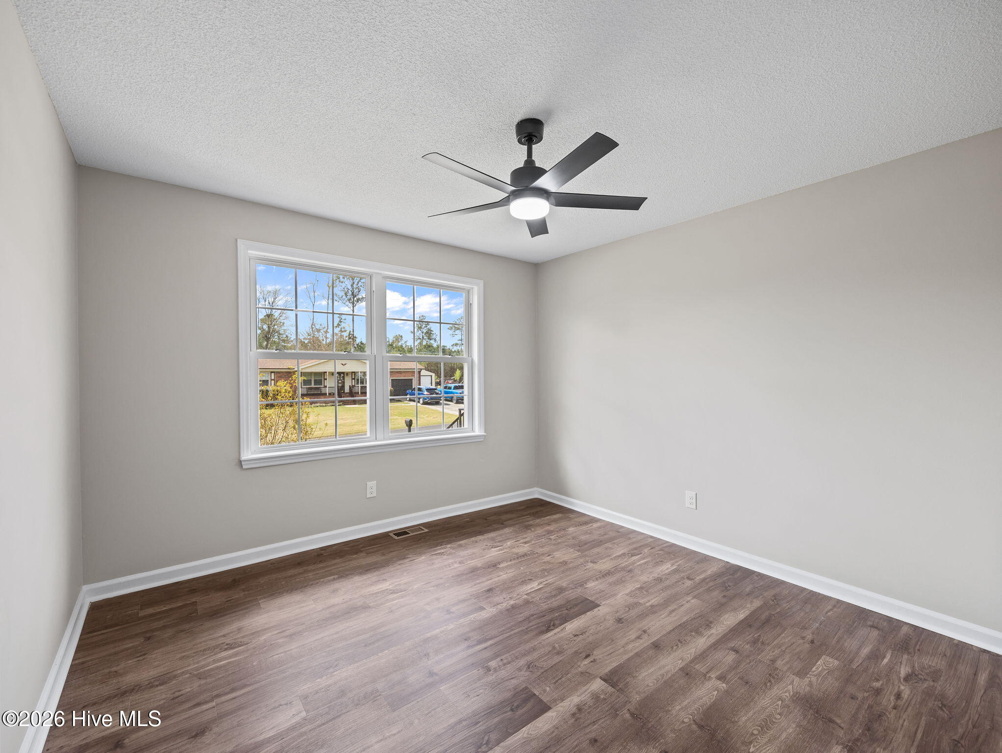 404 Maplehurst Drive Property Photo 23