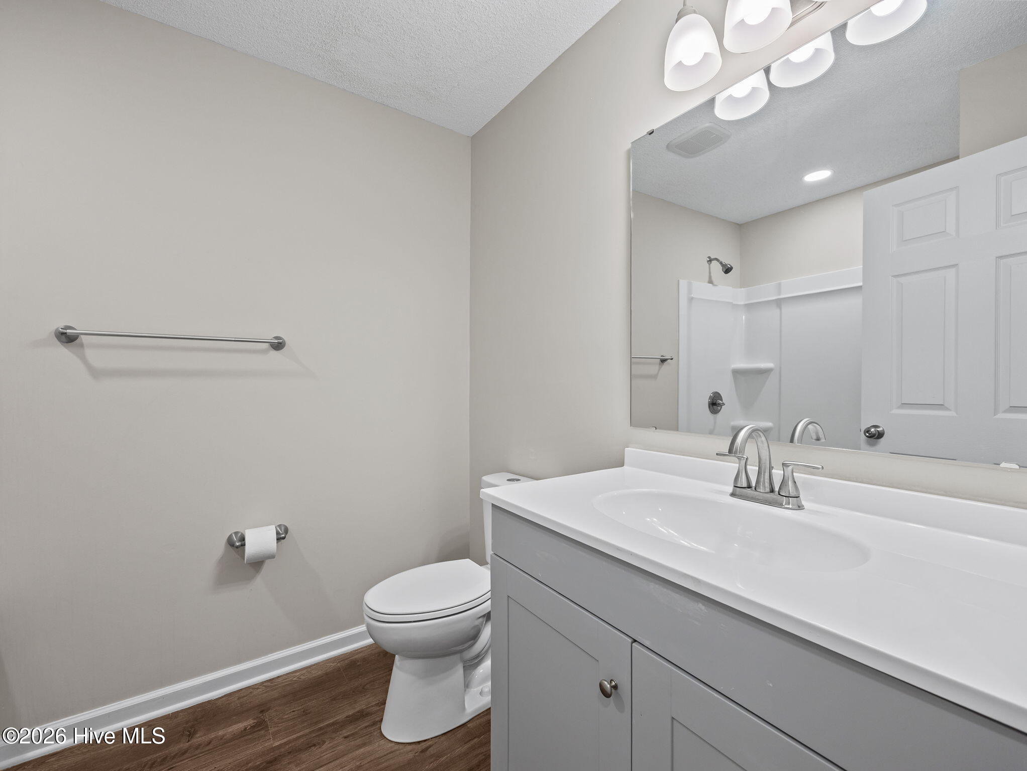 404 Maplehurst Drive Property Photo 25