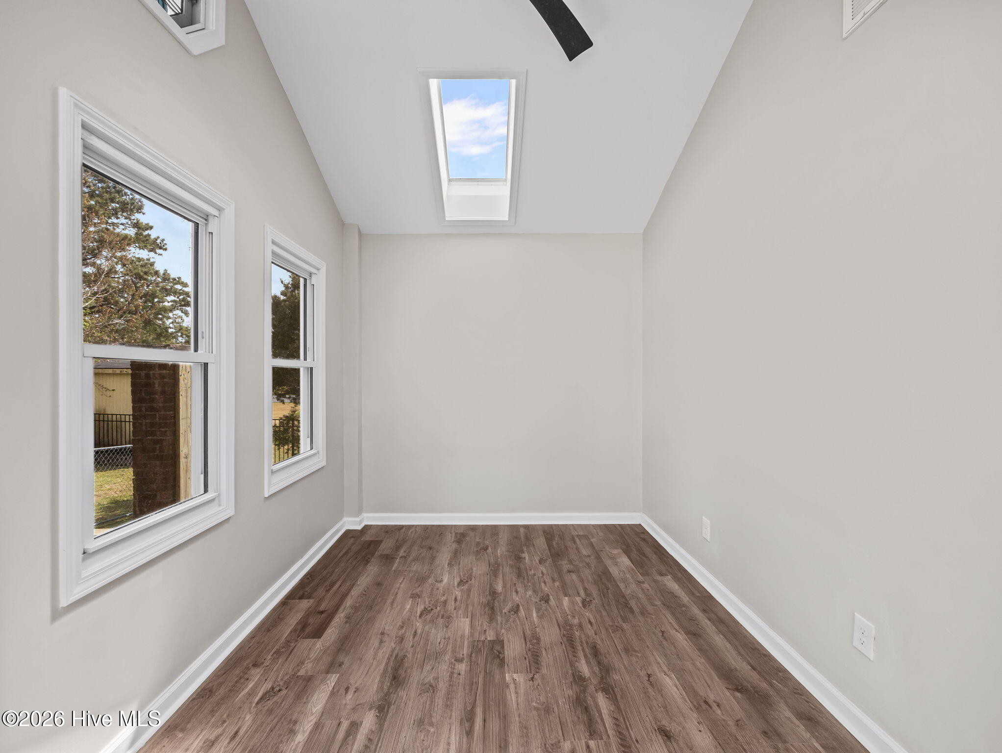 404 Maplehurst Drive Property Photo 30