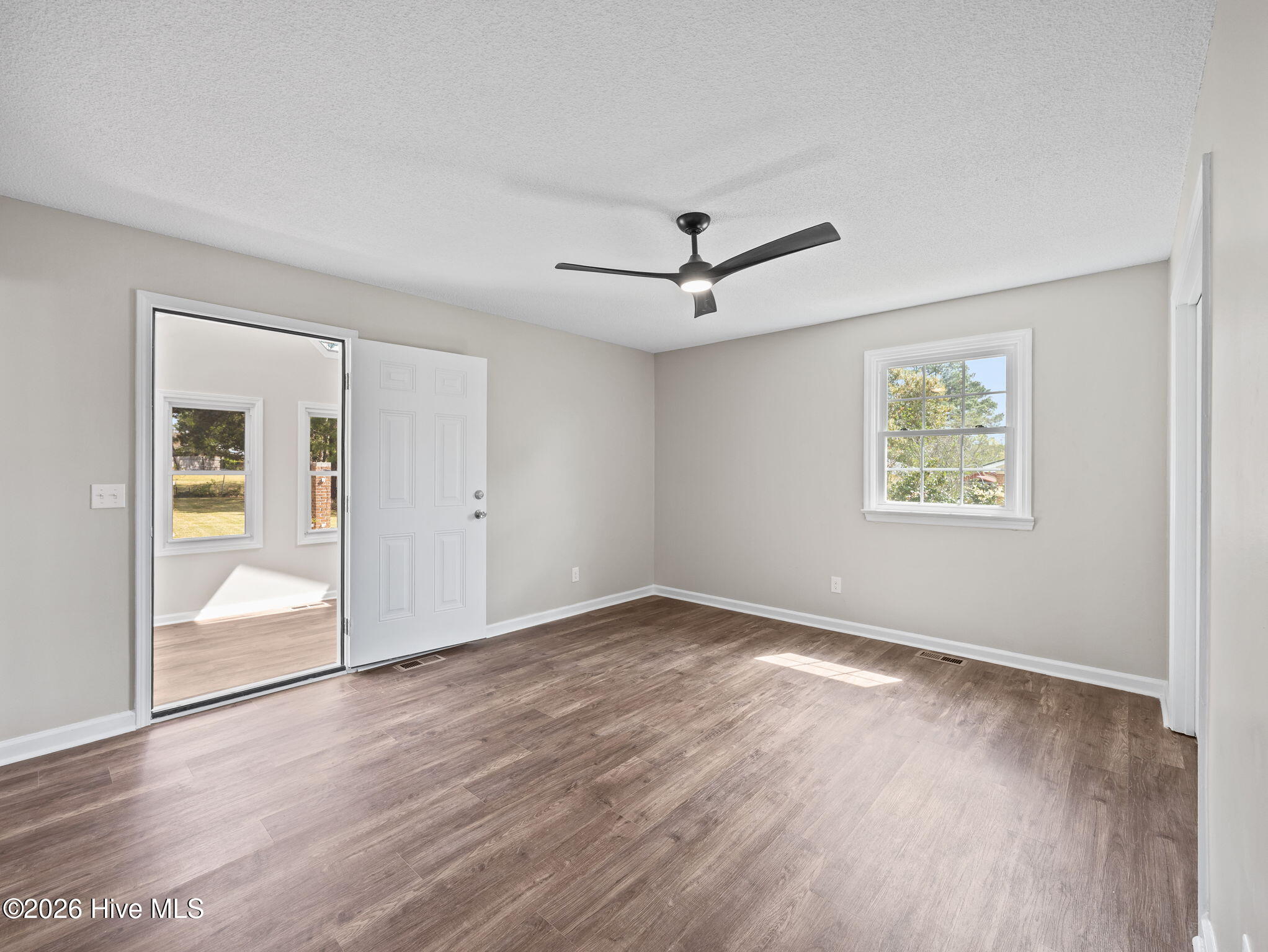 404 Maplehurst Drive Property Photo 33