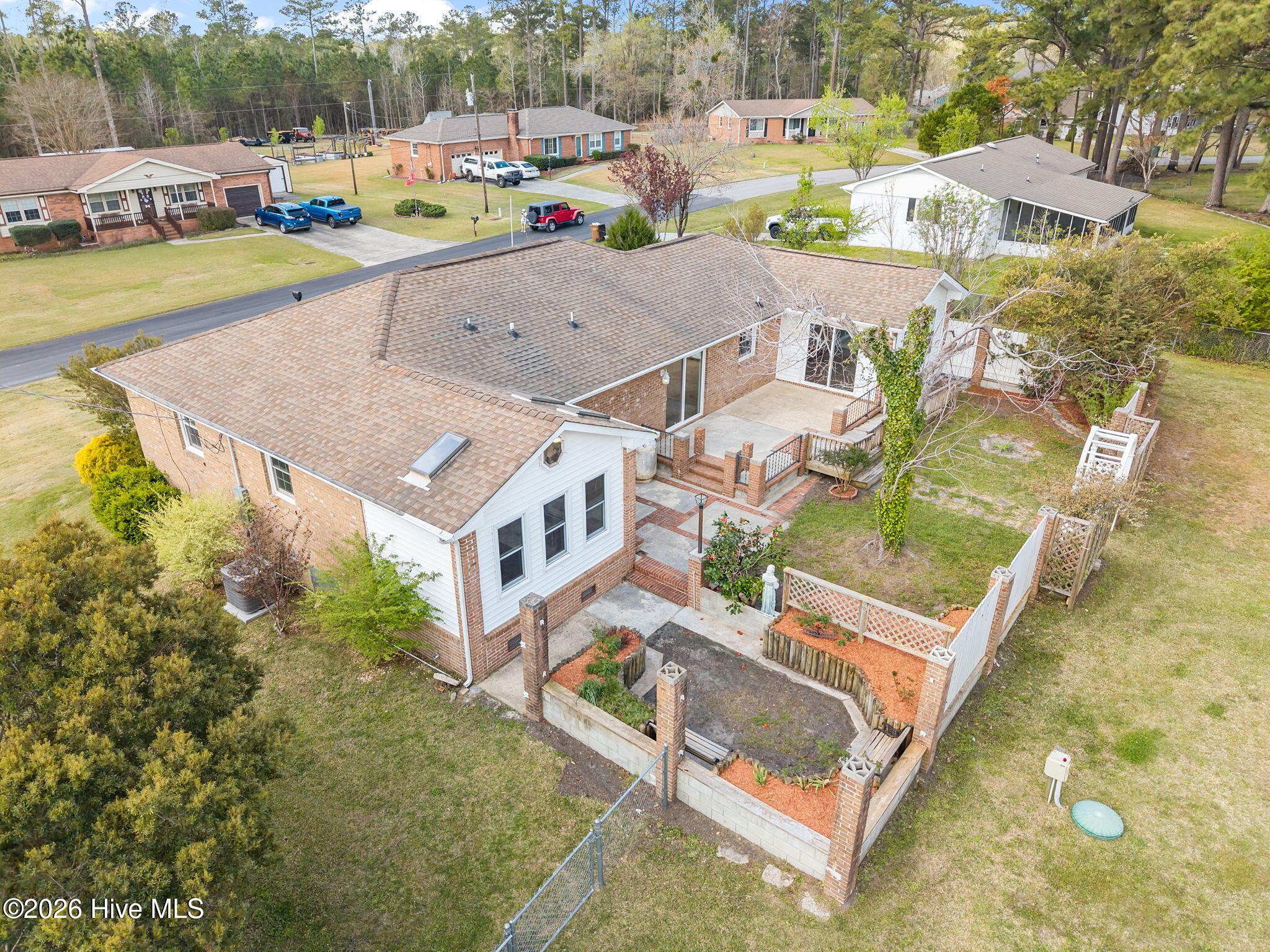404 Maplehurst Drive Property Photo 37