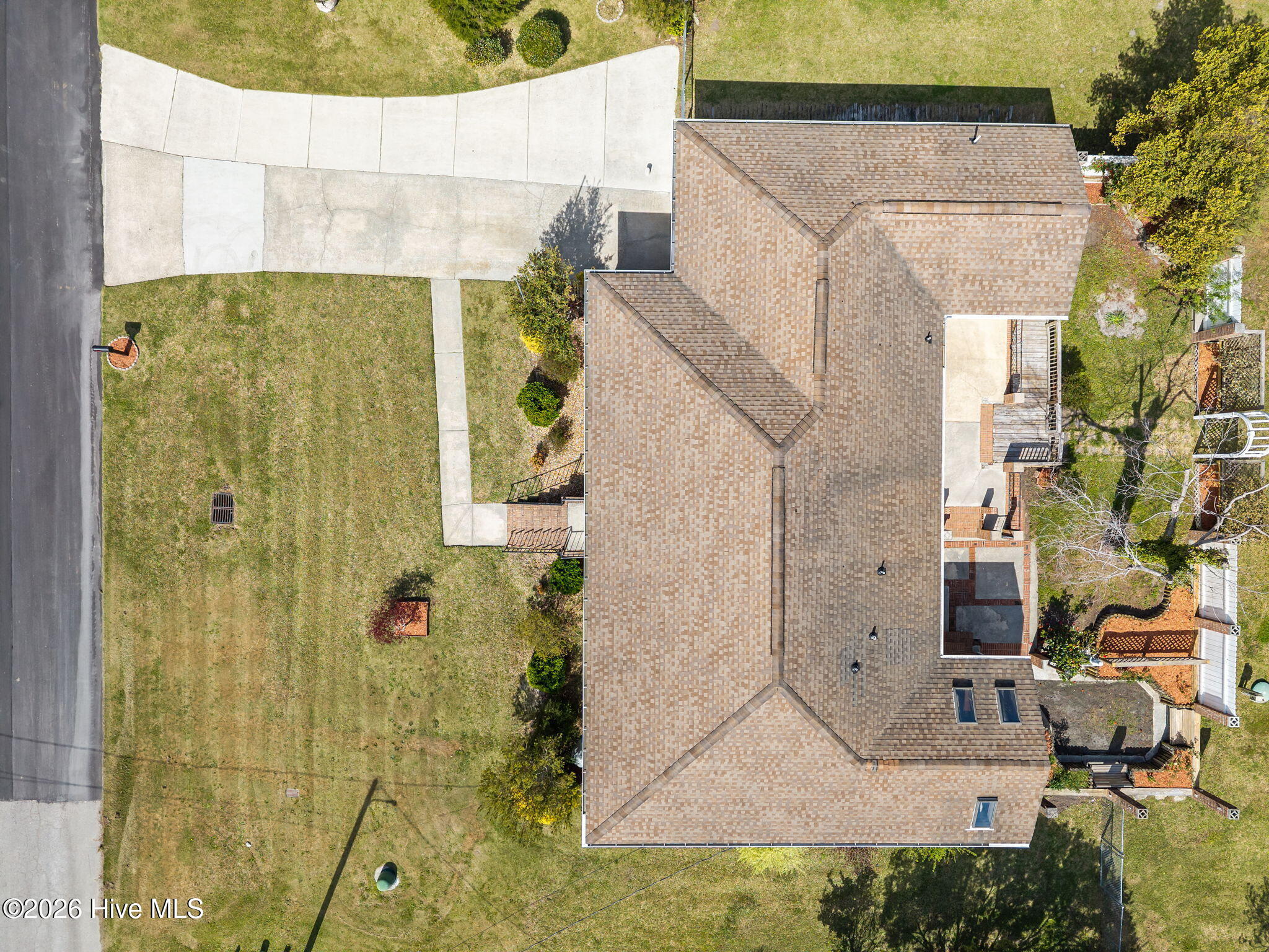 404 Maplehurst Drive Property Photo 46