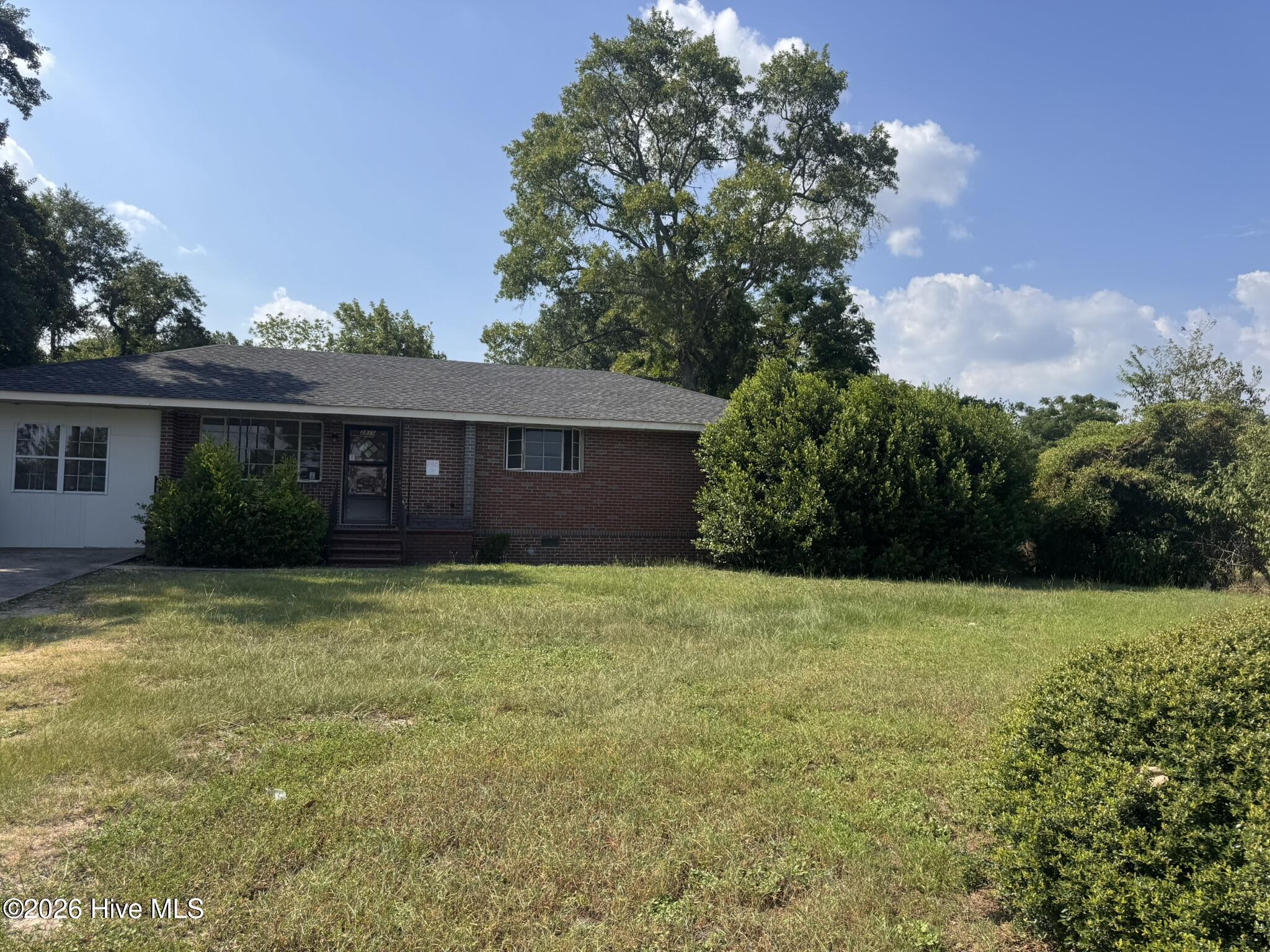 2815 Deans Bridge Road Property Photo 2