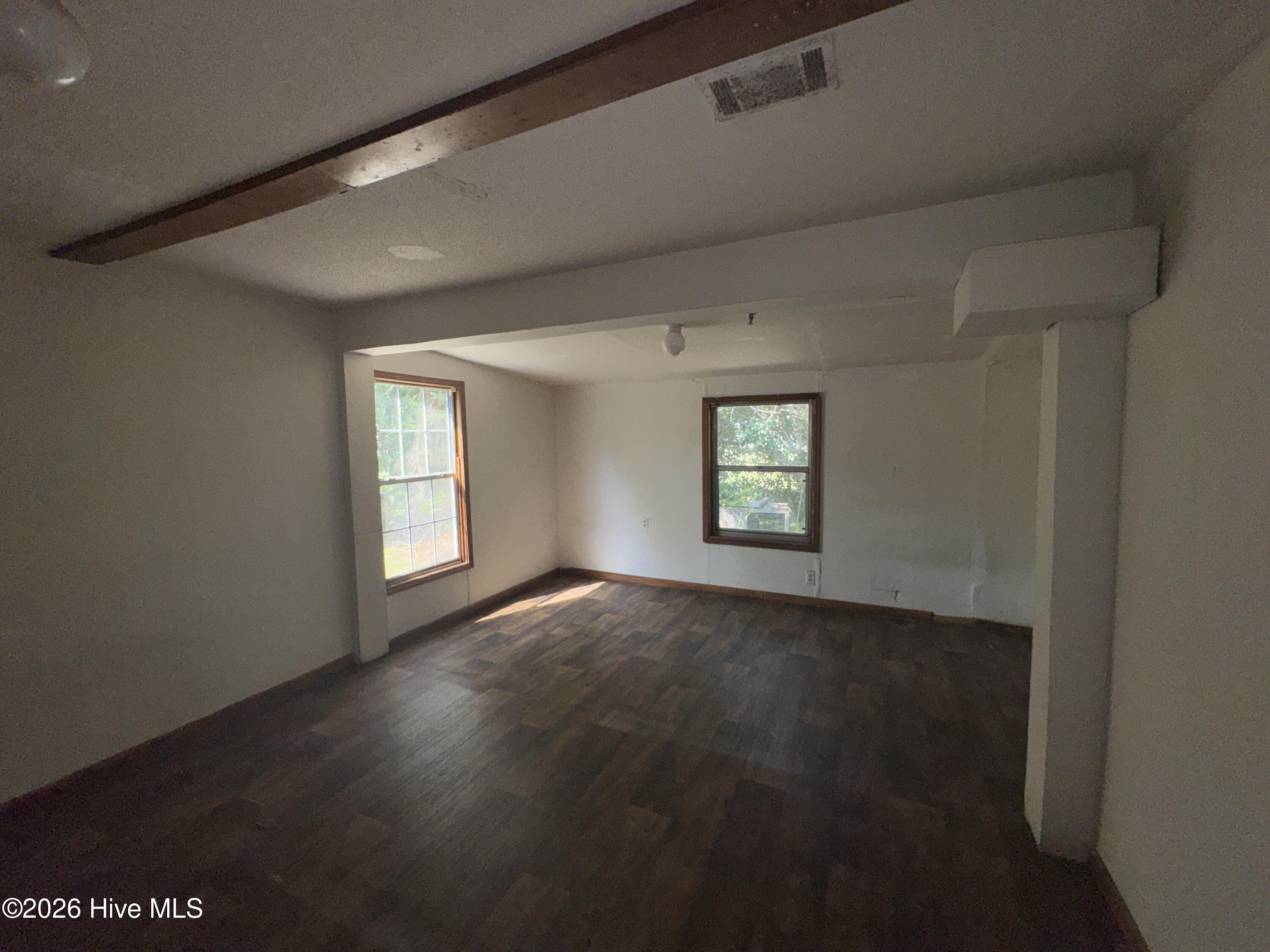 2815 Deans Bridge Road Property Photo 6