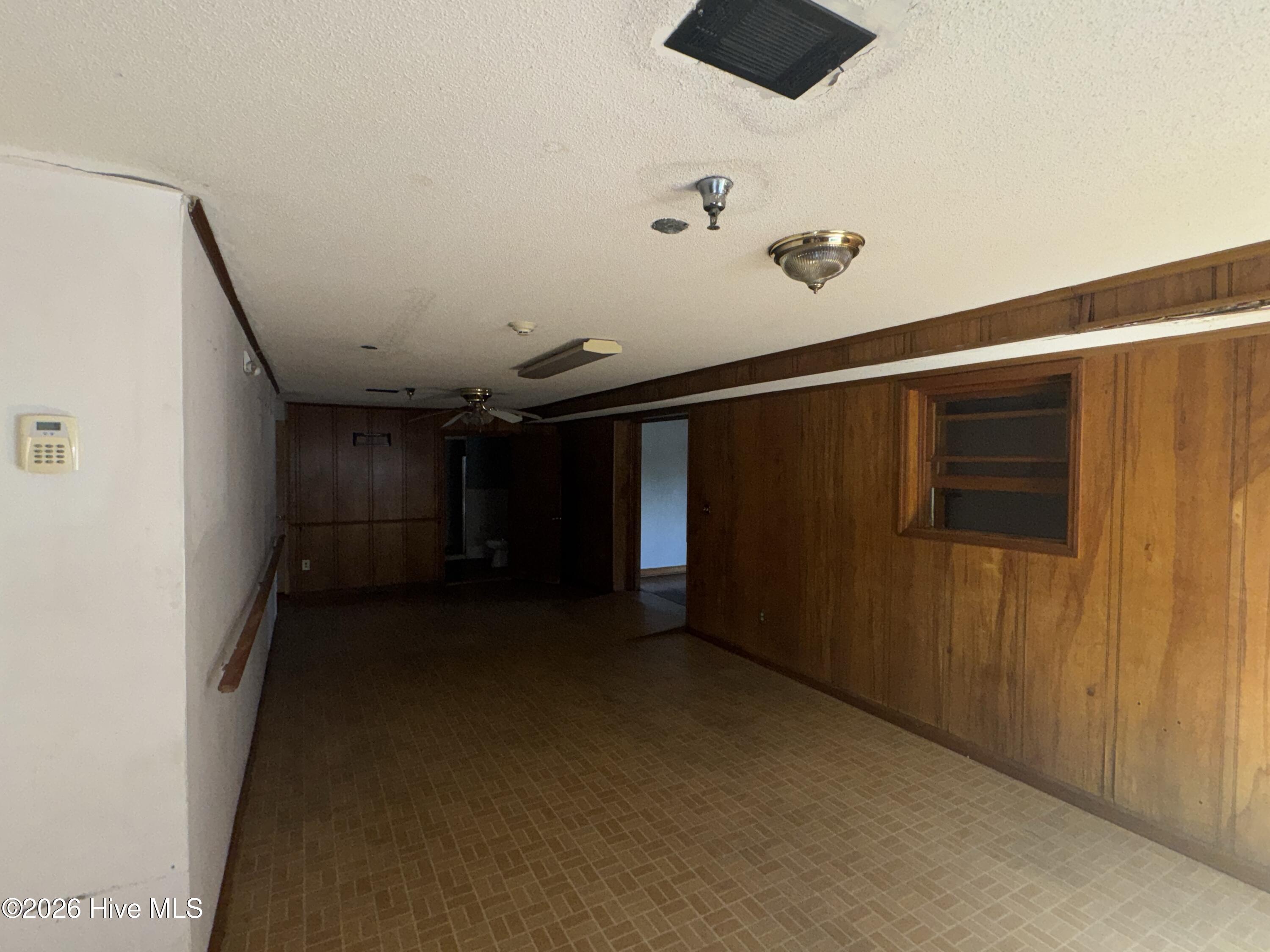 2815 Deans Bridge Road Property Photo 10
