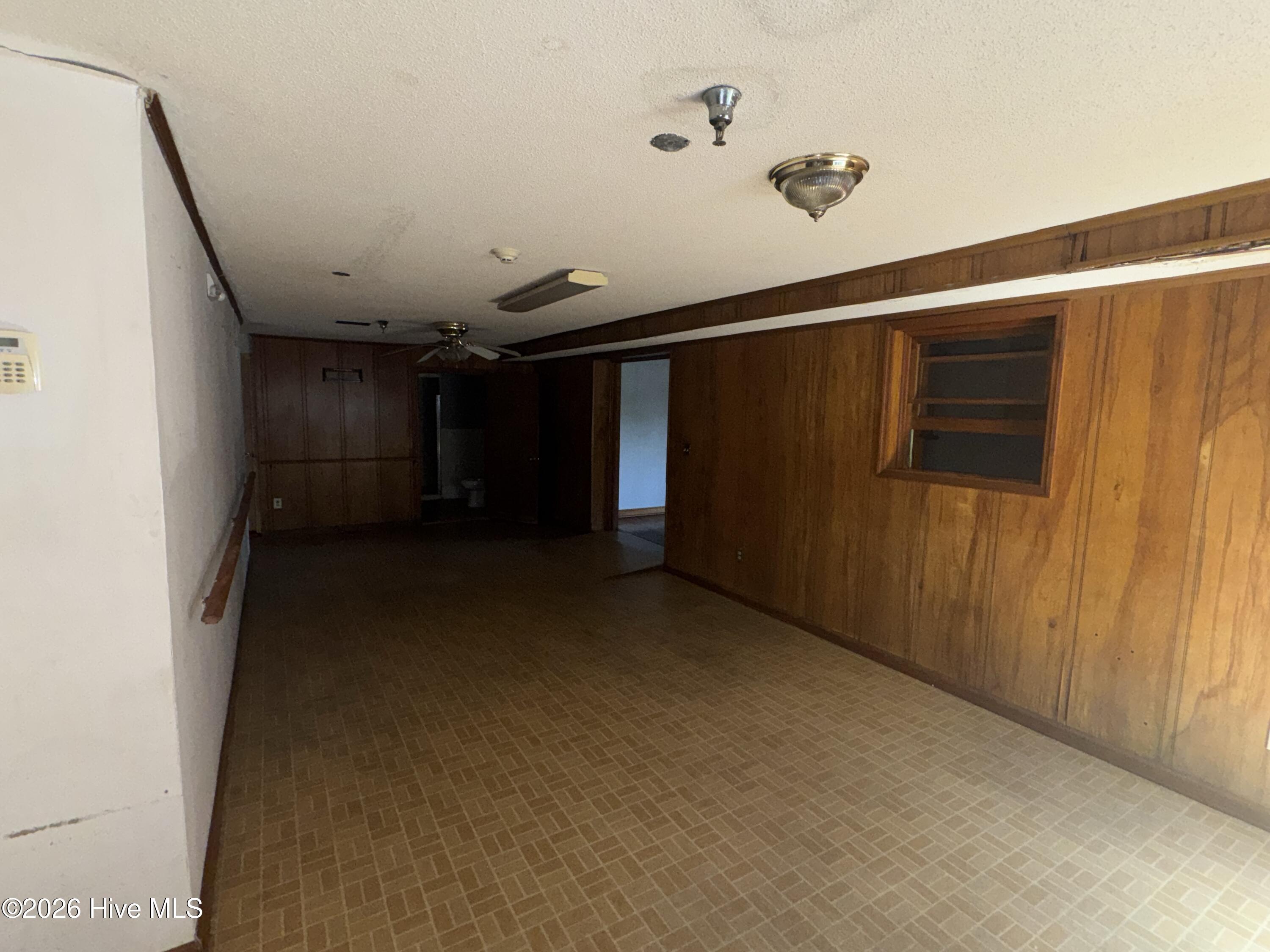 2815 Deans Bridge Road Property Photo 11